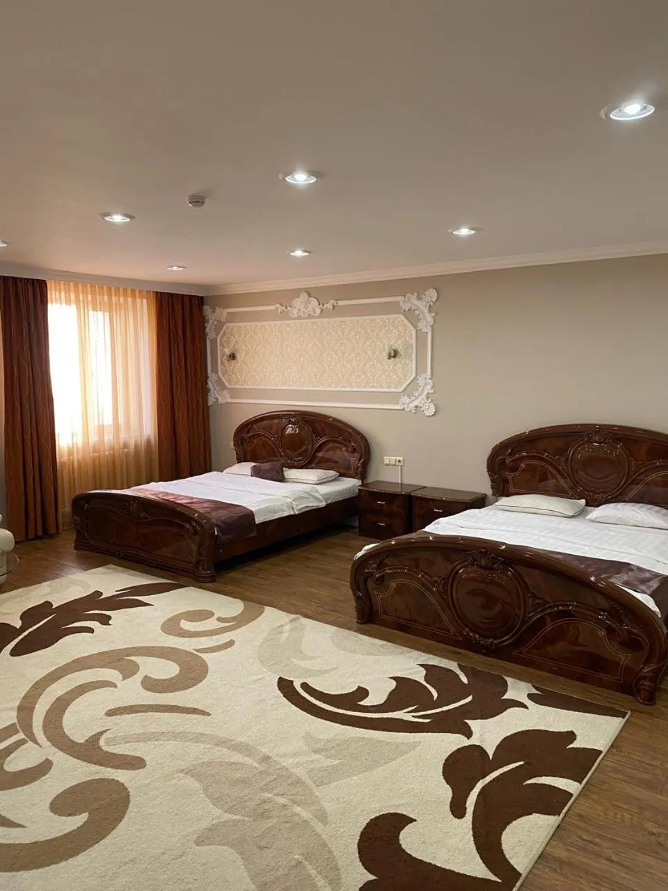 Bed in Sky Luxe Hotel