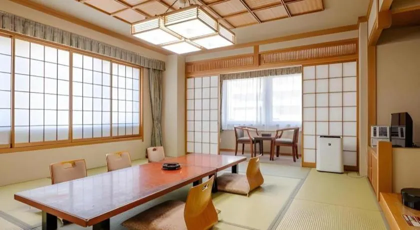 Kamisuwa Station Hotel