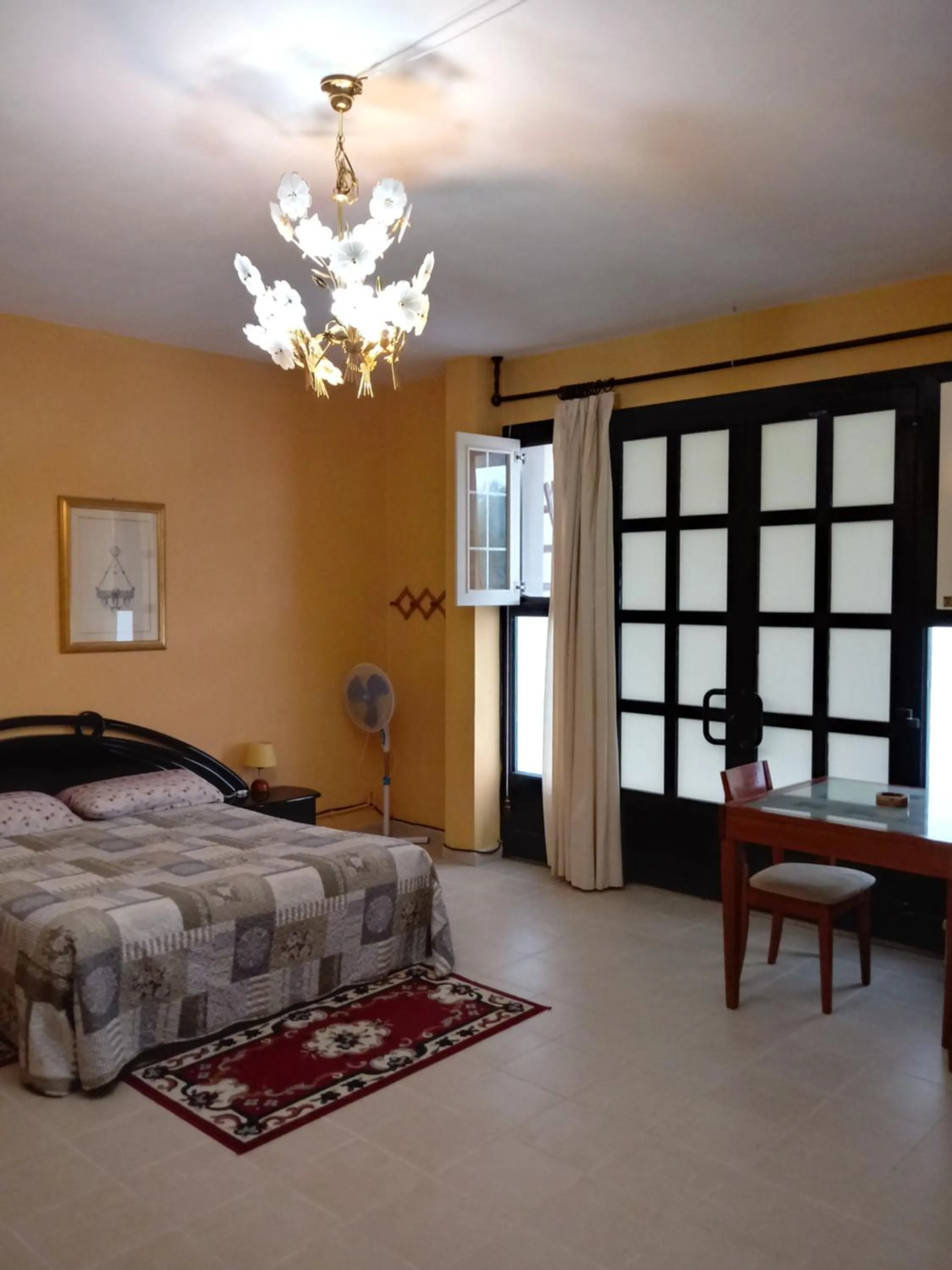 Photo of the whole room in B&B Tio Pepe