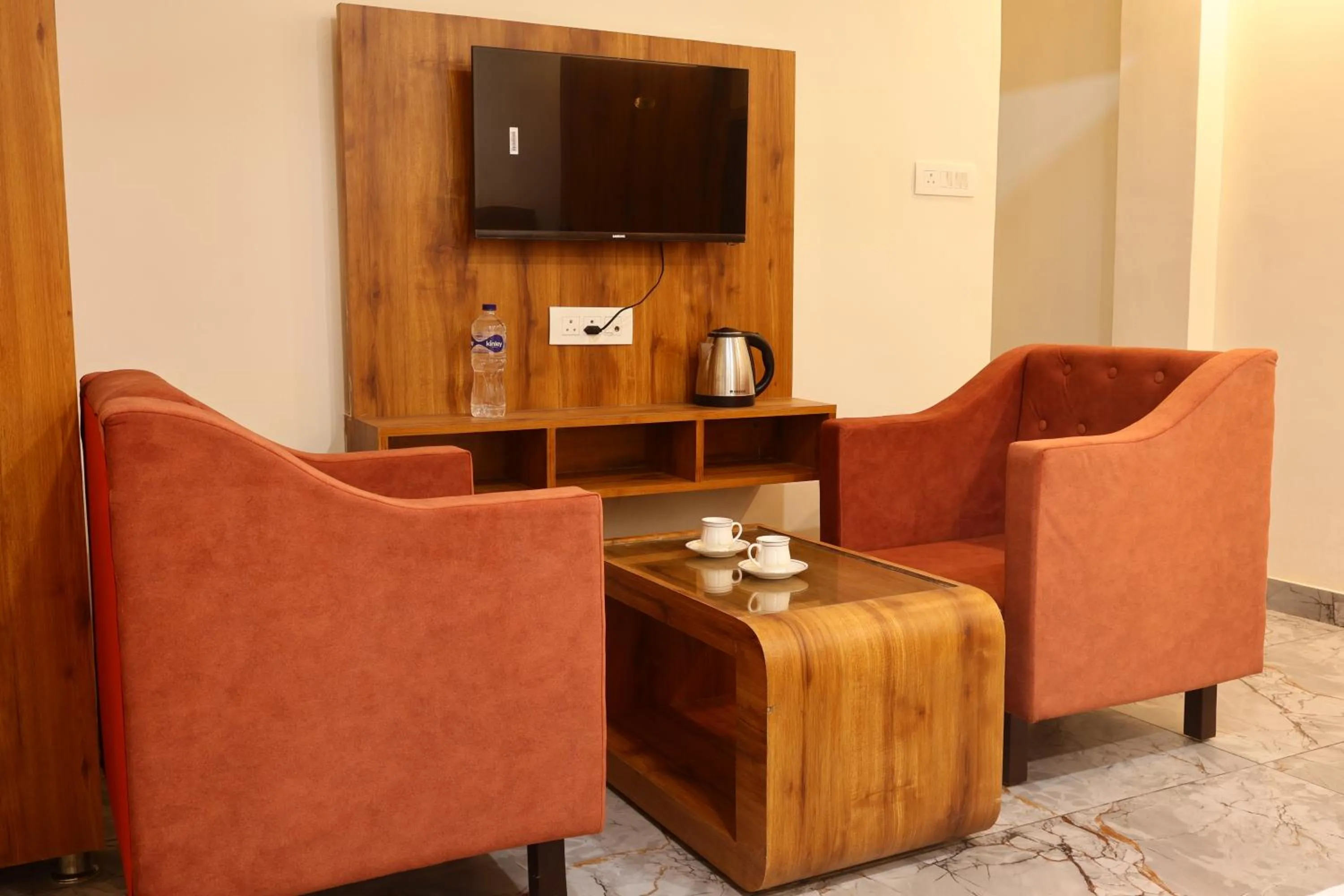 Communal lounge/ TV room in The Rajputana Palace