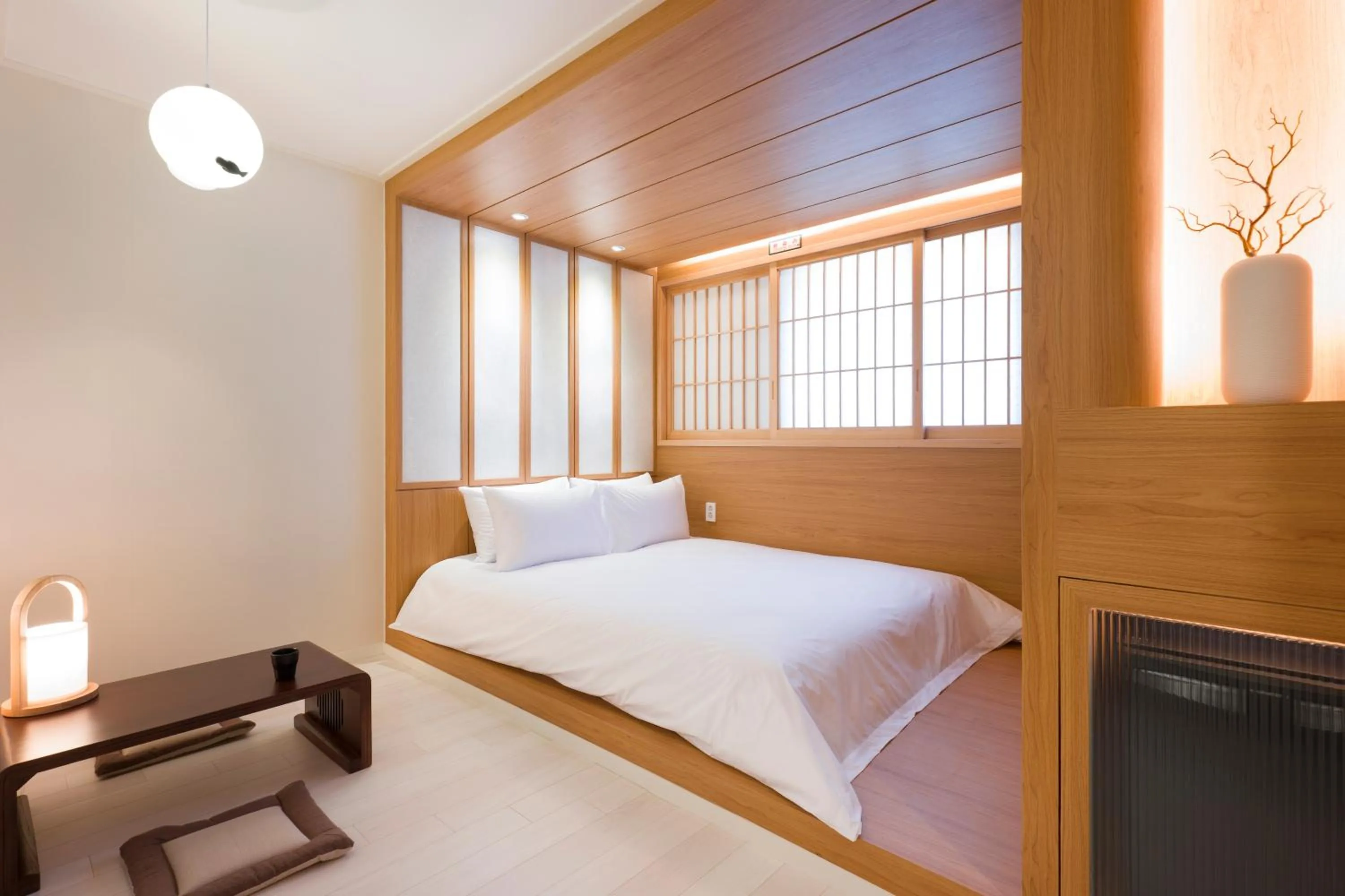 Bed in Hotel Yusurim