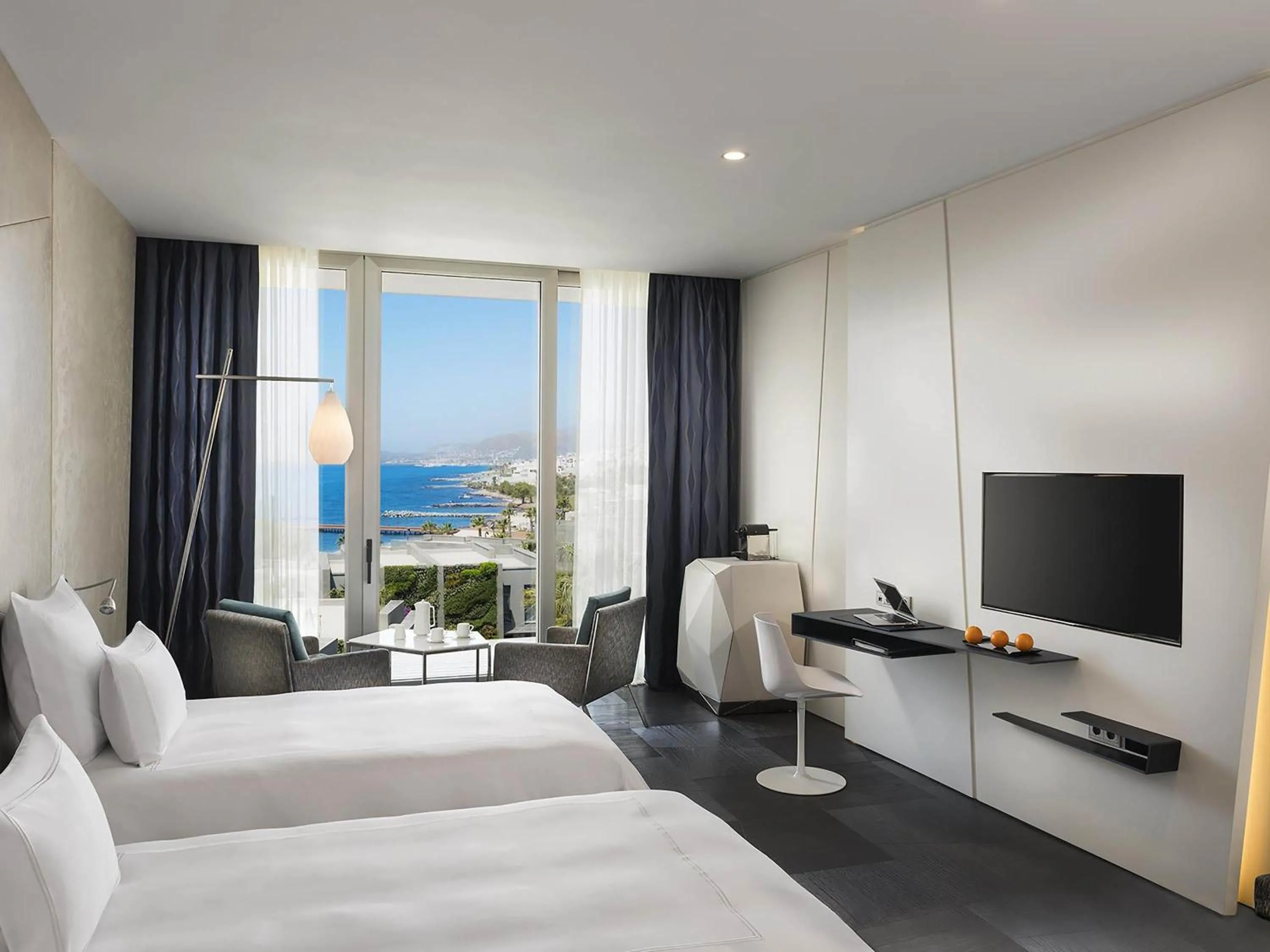 Bedroom, Bed in Swissôtel Resort Bodrum Beach