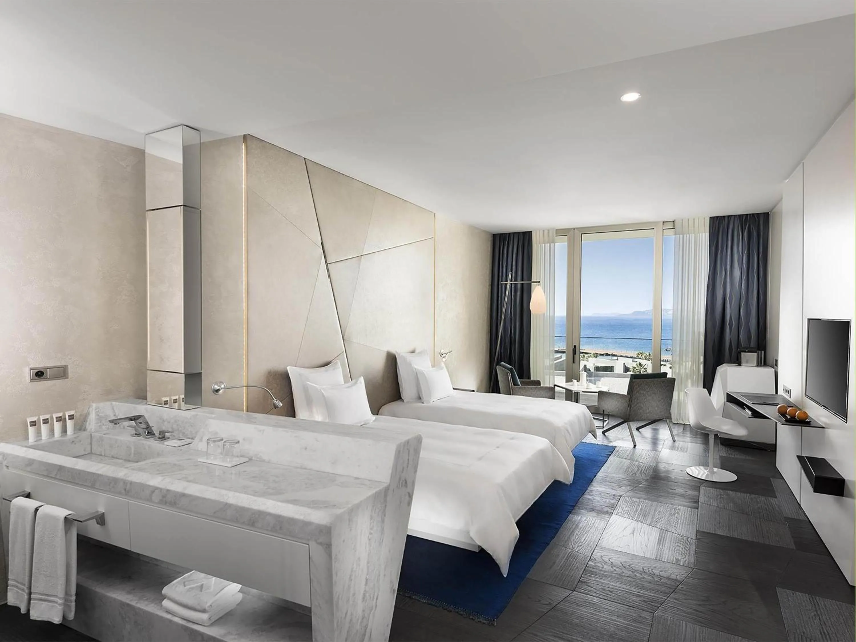 Bedroom, Bed in Swissôtel Resort Bodrum Beach