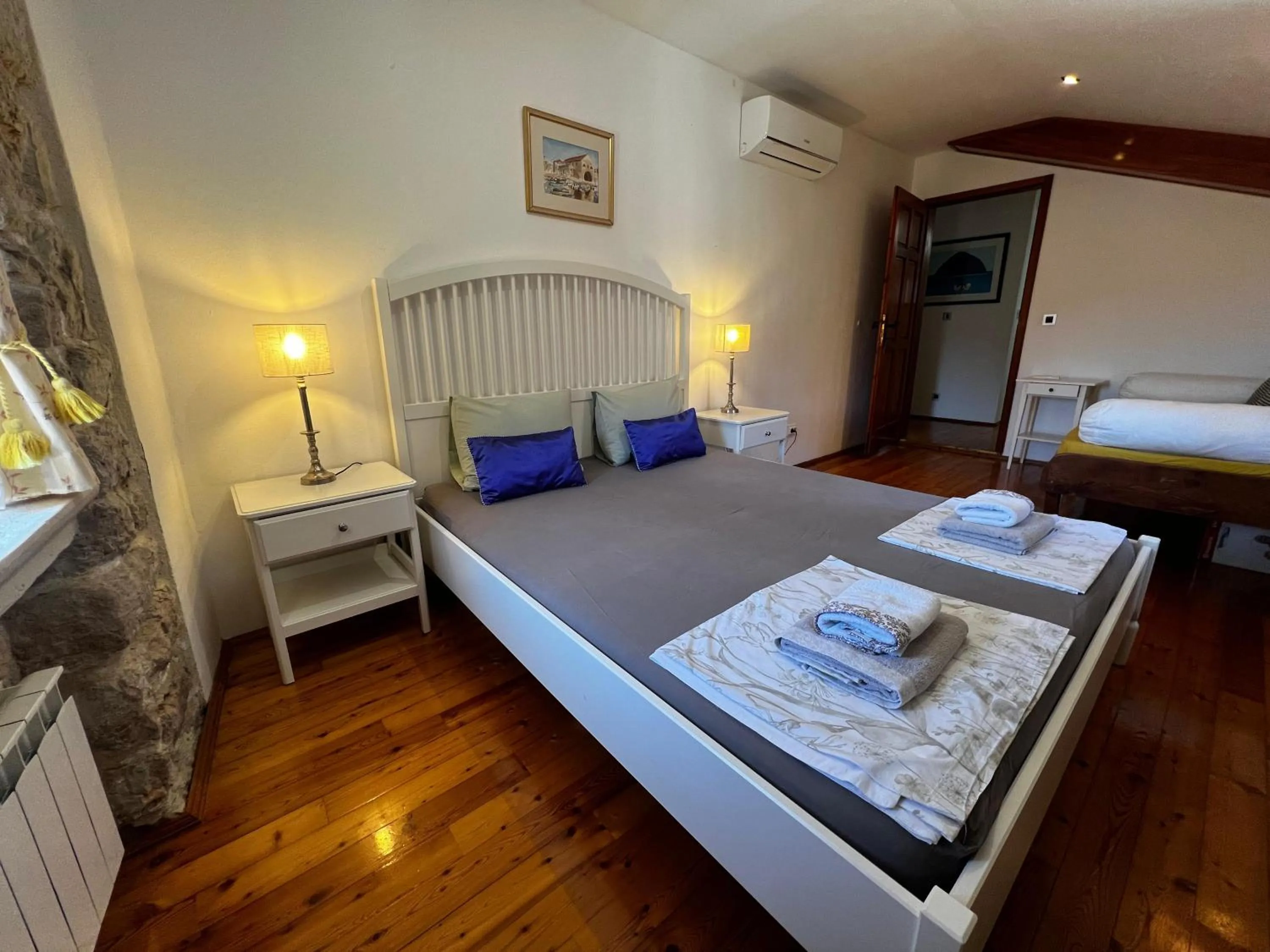 Bedroom, Bed in Villa Alma Komiza Island Vis