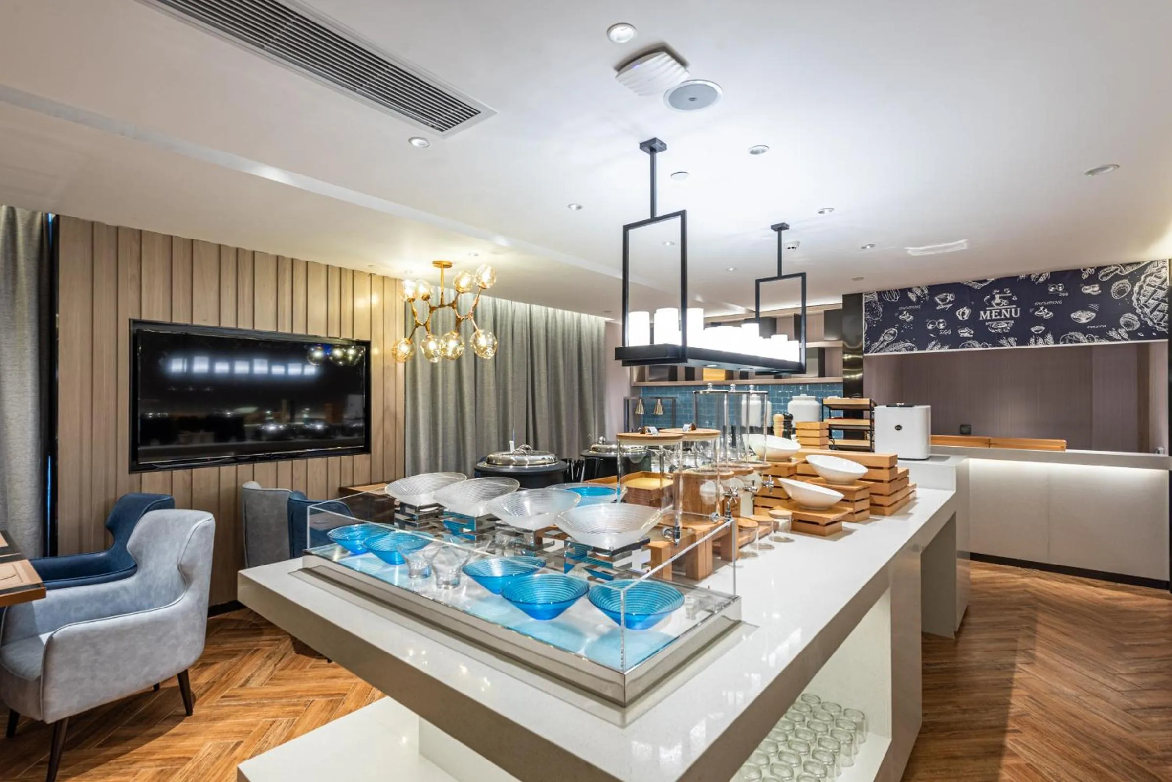 Restaurant/places to eat in Echarm Hotel Yangshuo West Stree 宜尚酒店 阳朔西街店