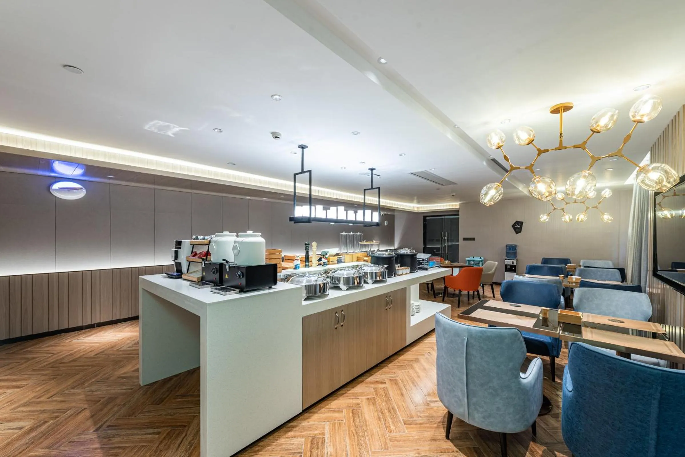 Restaurant/places to eat in Echarm Hotel Yangshuo West Stree 宜尚酒店 阳朔西街店