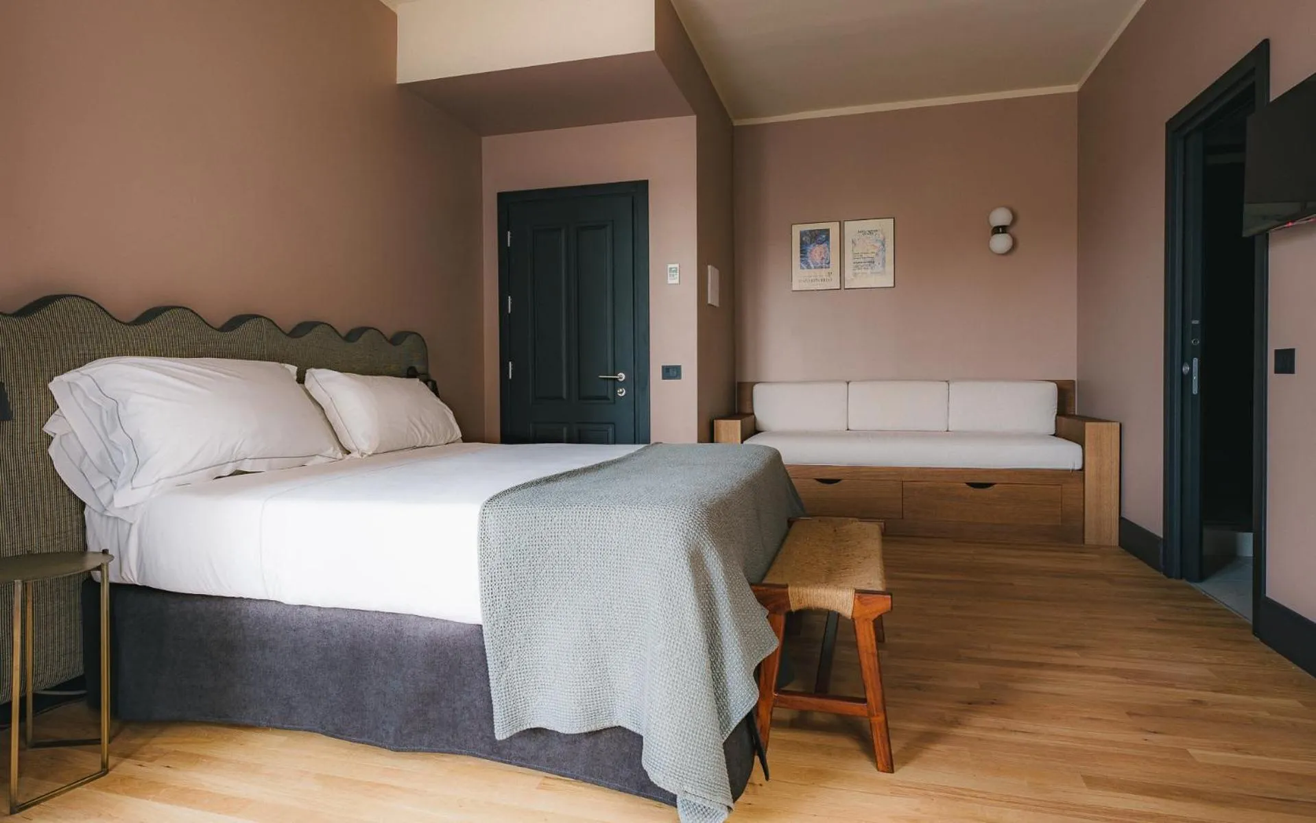 Bedroom, Bed in c-hotels Alamanni21