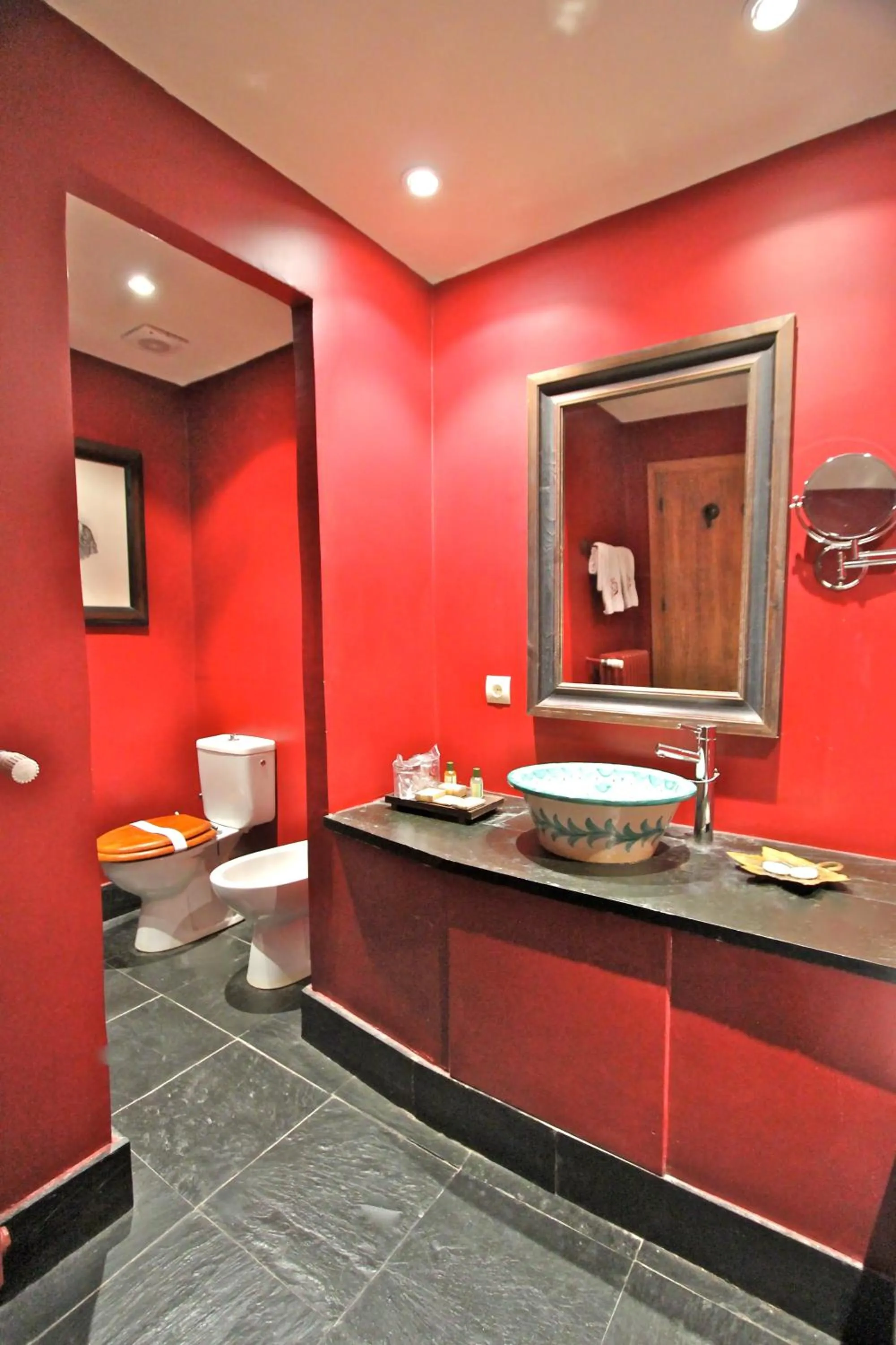 Bathroom in Posada Real Castillo del Buen Amor