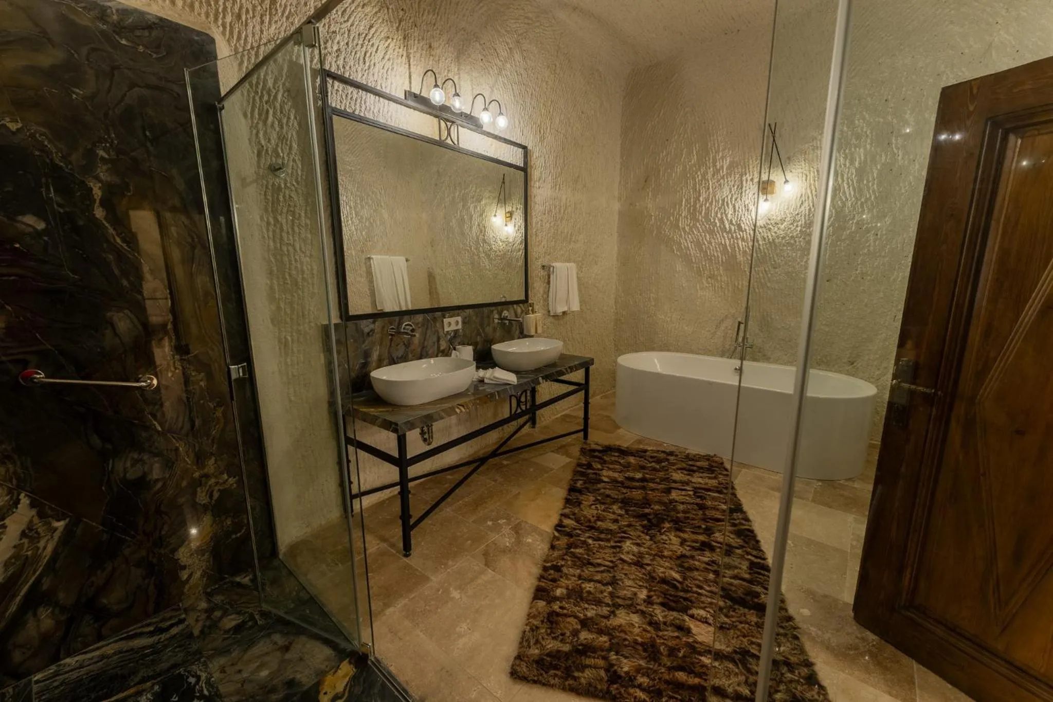 Shower, Bed in Asmalı Konak Cave Suites