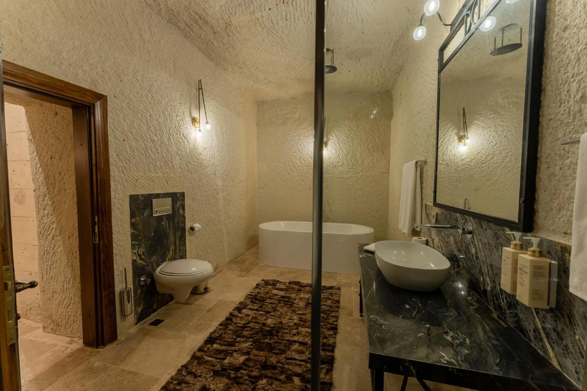 Toilet in Asmalı Konak Cave Suites