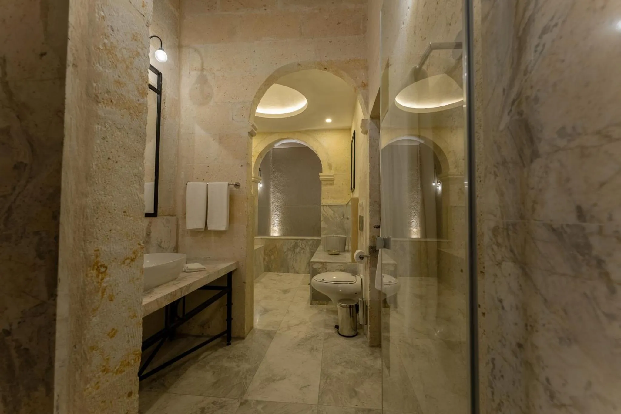 Toilet in Asmalı Konak Cave Suites