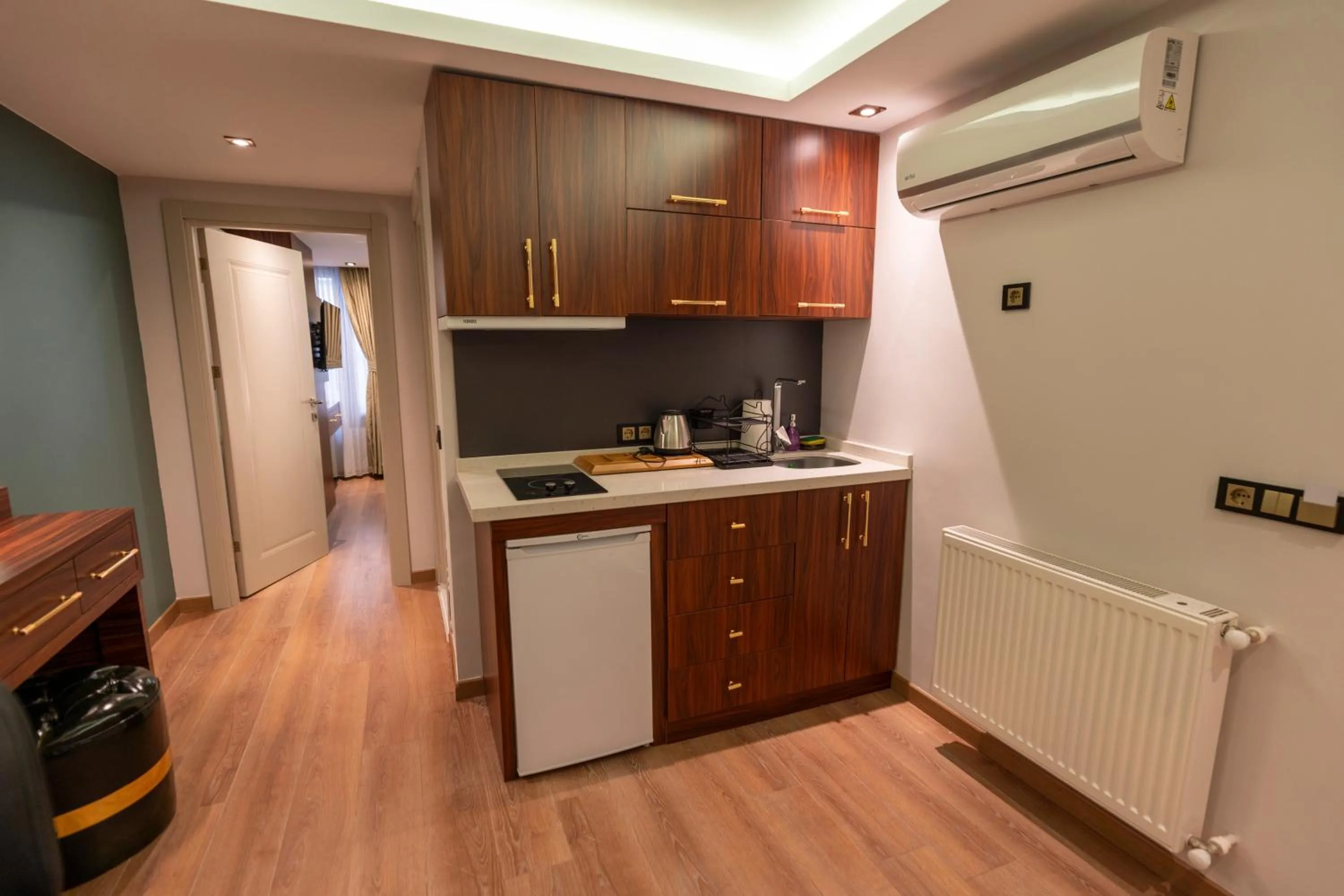 Kitchen or kitchenette in THE MUA LUXURY HOMEs