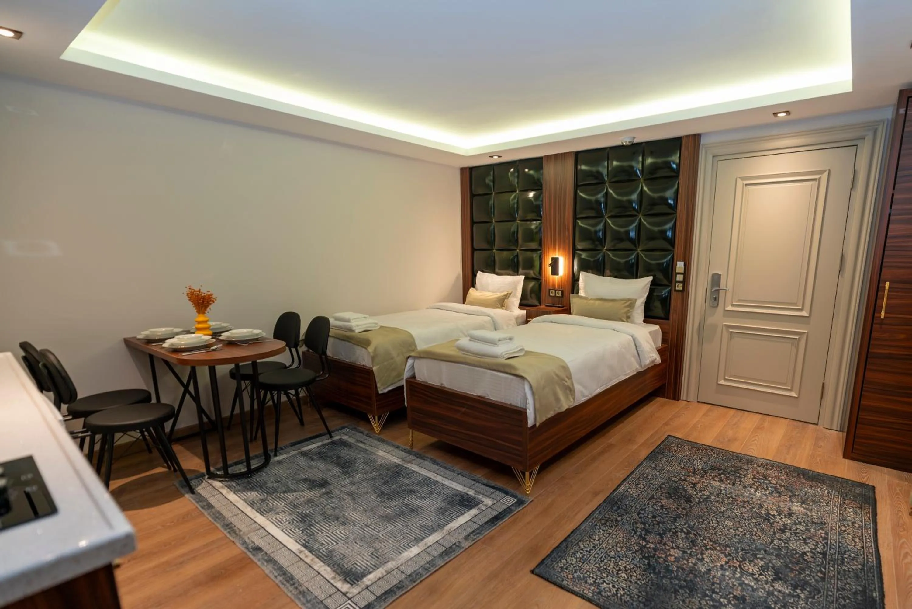 Photo of the whole room, Bed in THE MUA LUXURY HOMEs