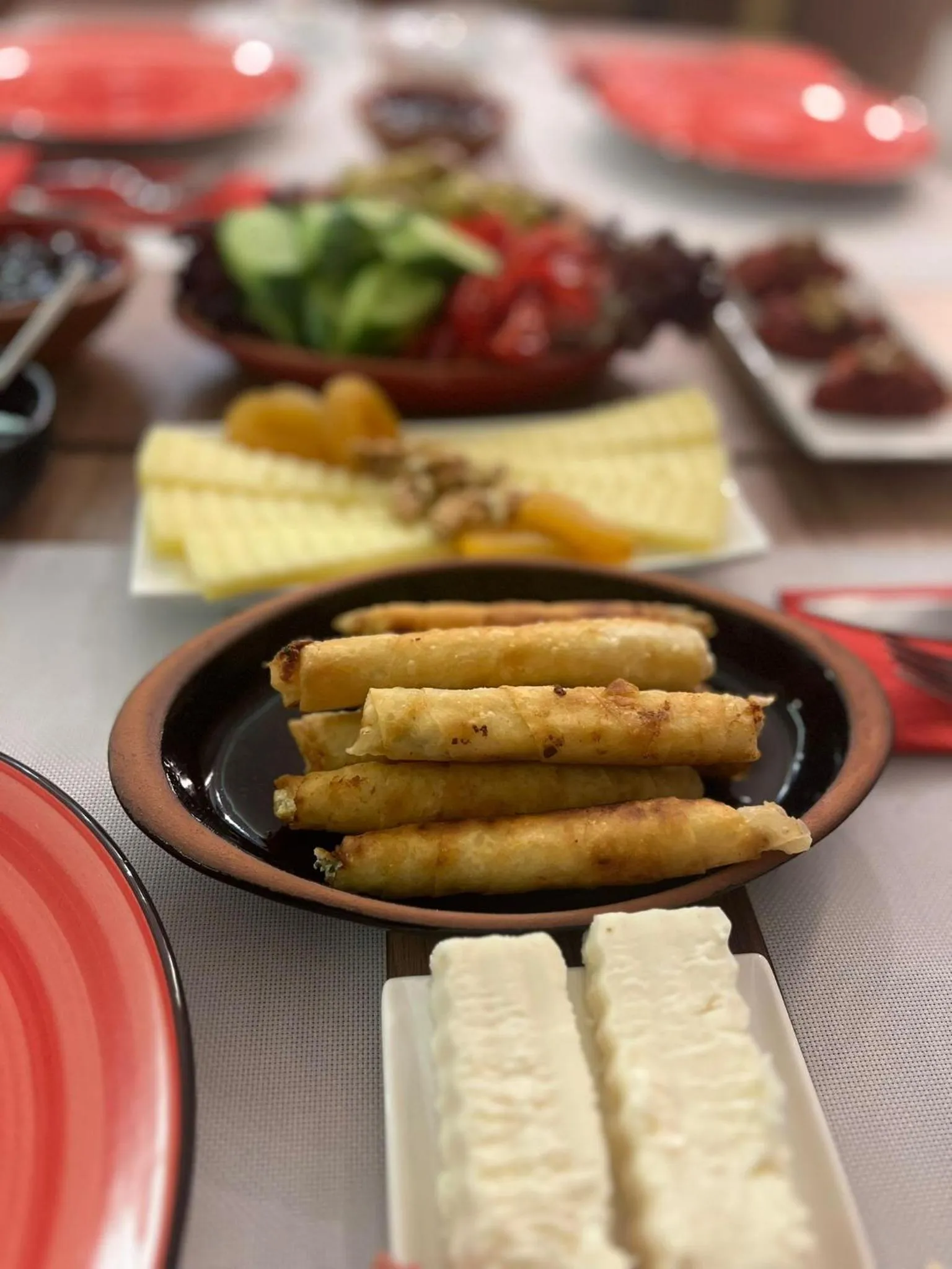 Breakfast in THE MUA LUXURY HOMEs