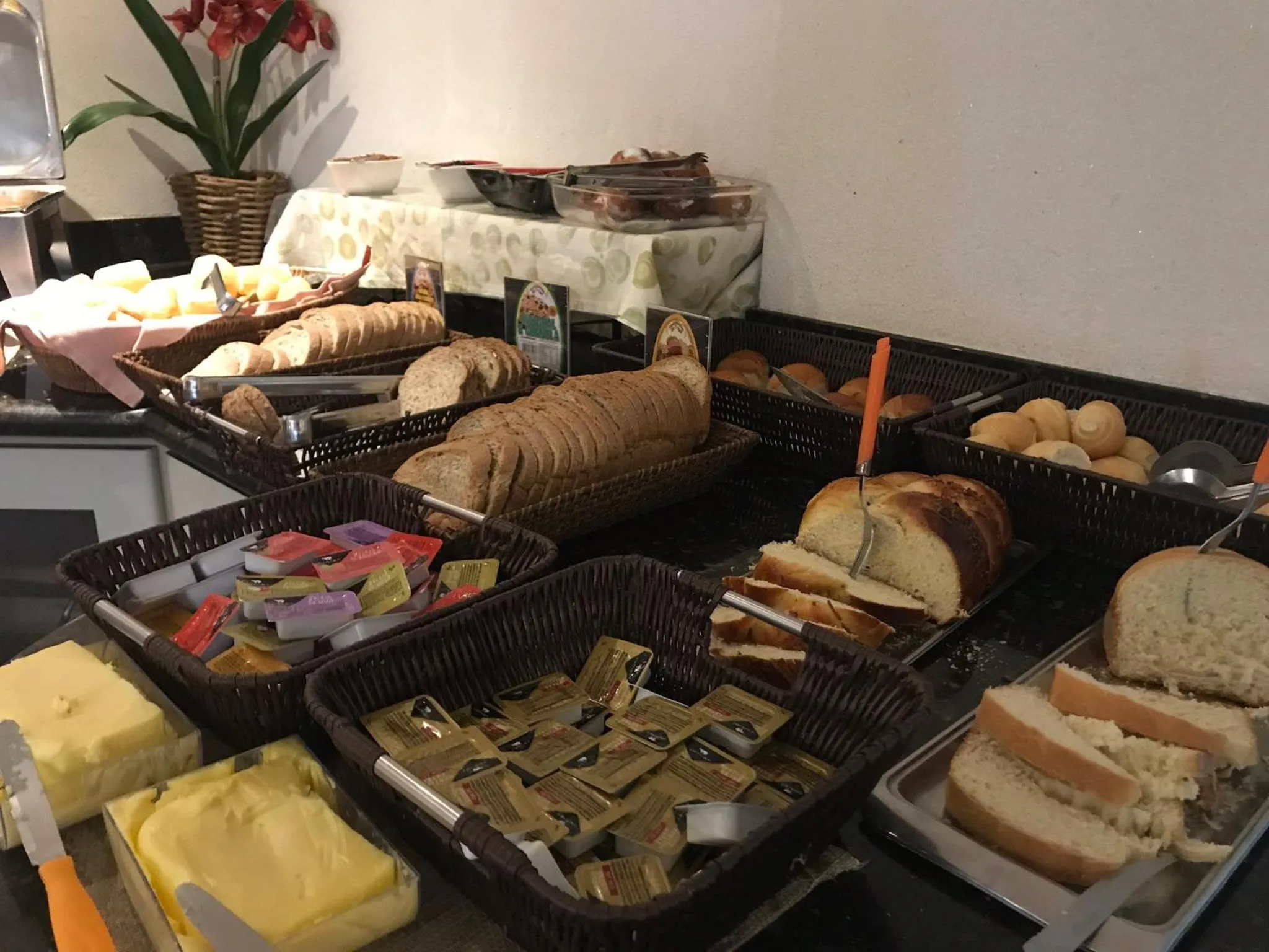 Breakfast in Hotel Colonial