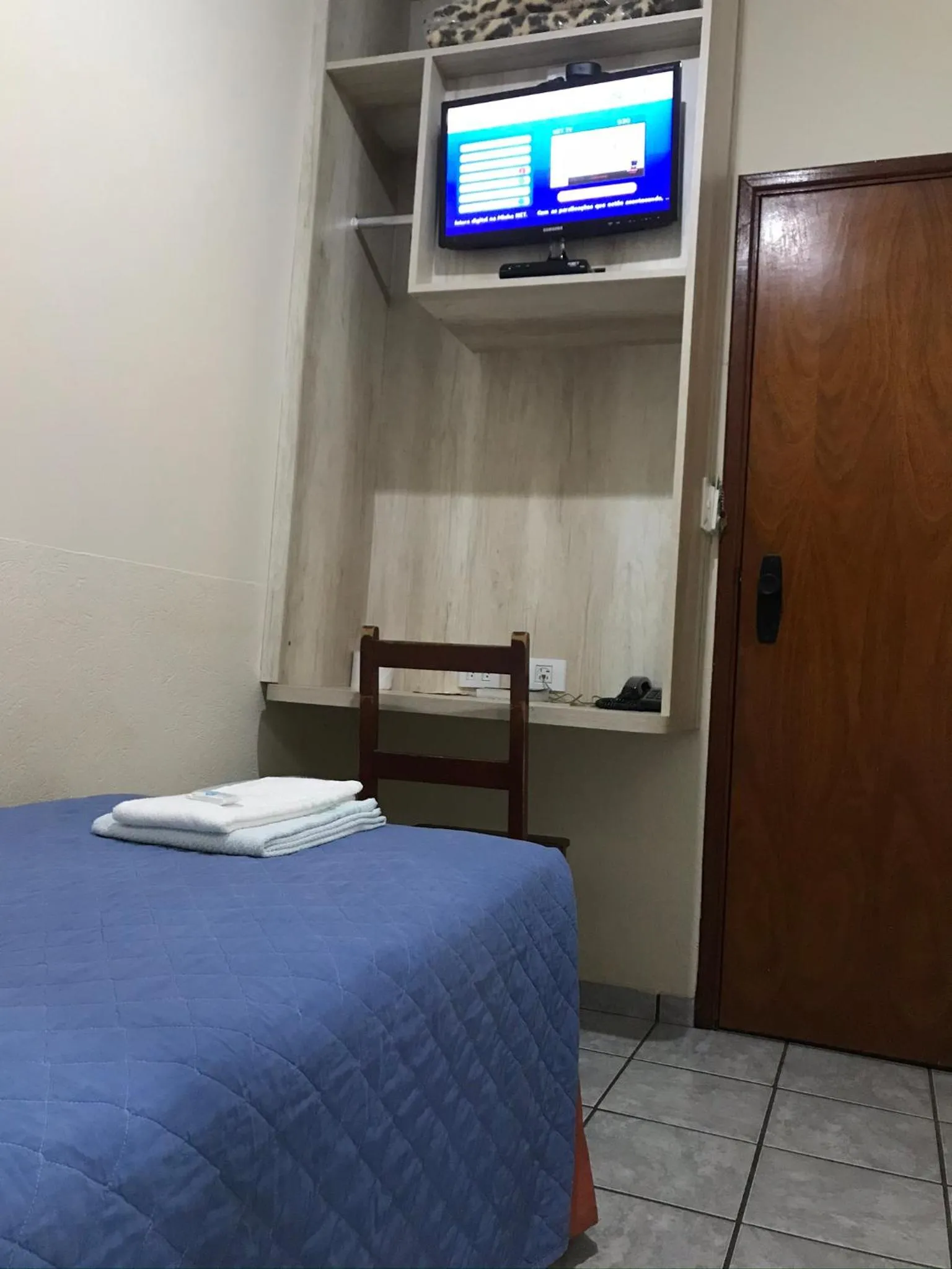 Bed in Hotel Colonial