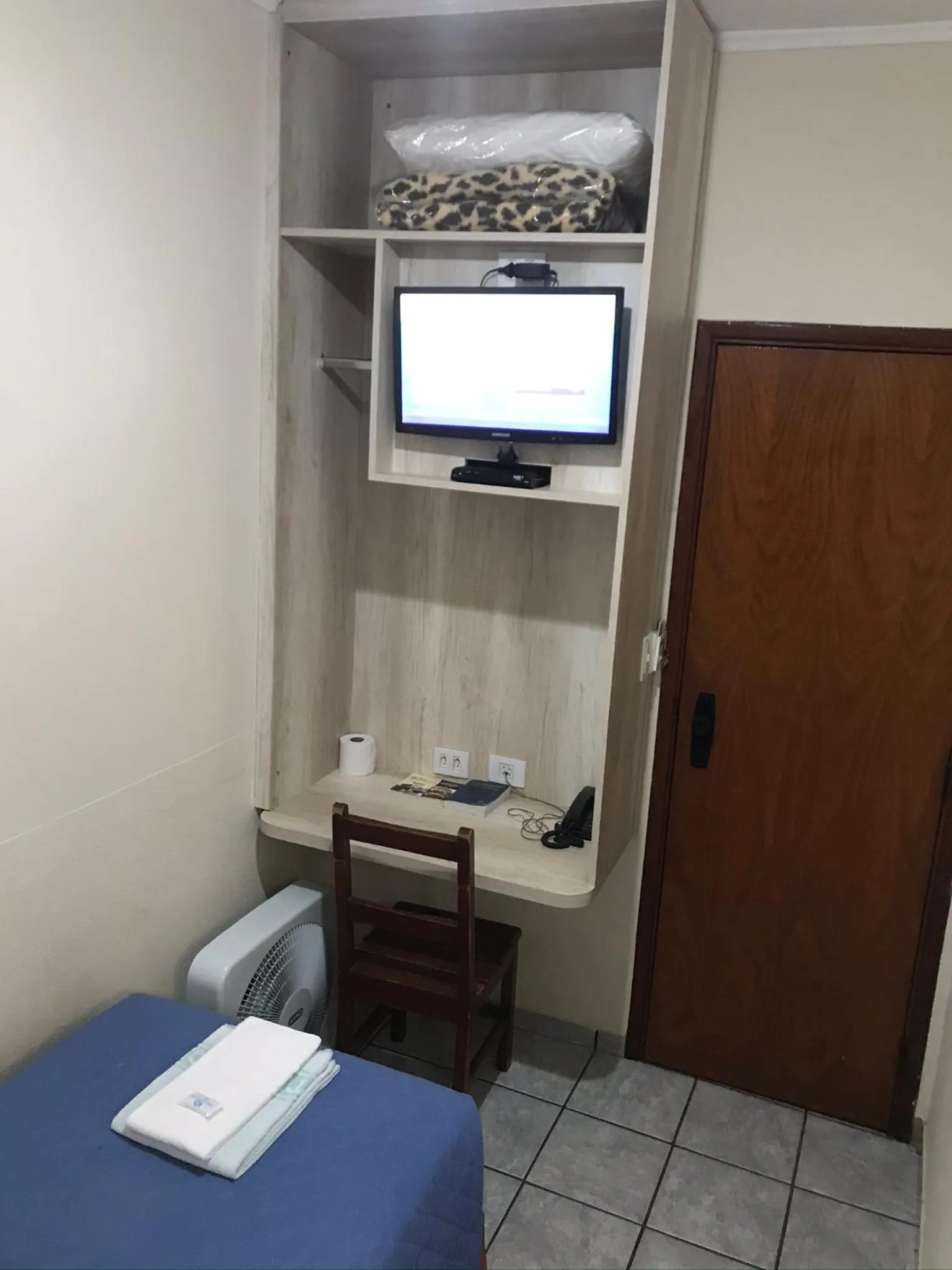 Bed in Hotel Colonial