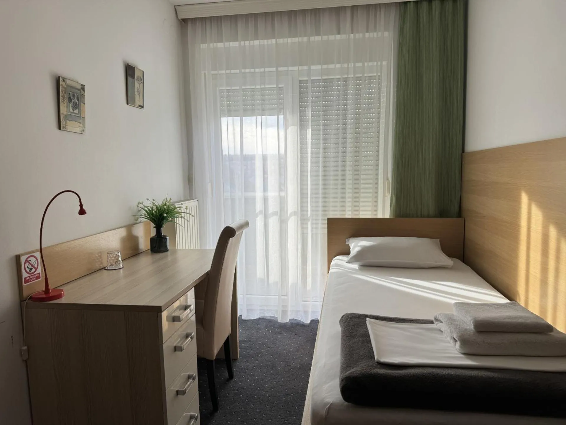 Standard Single Room in Pansion Komfor Fitea