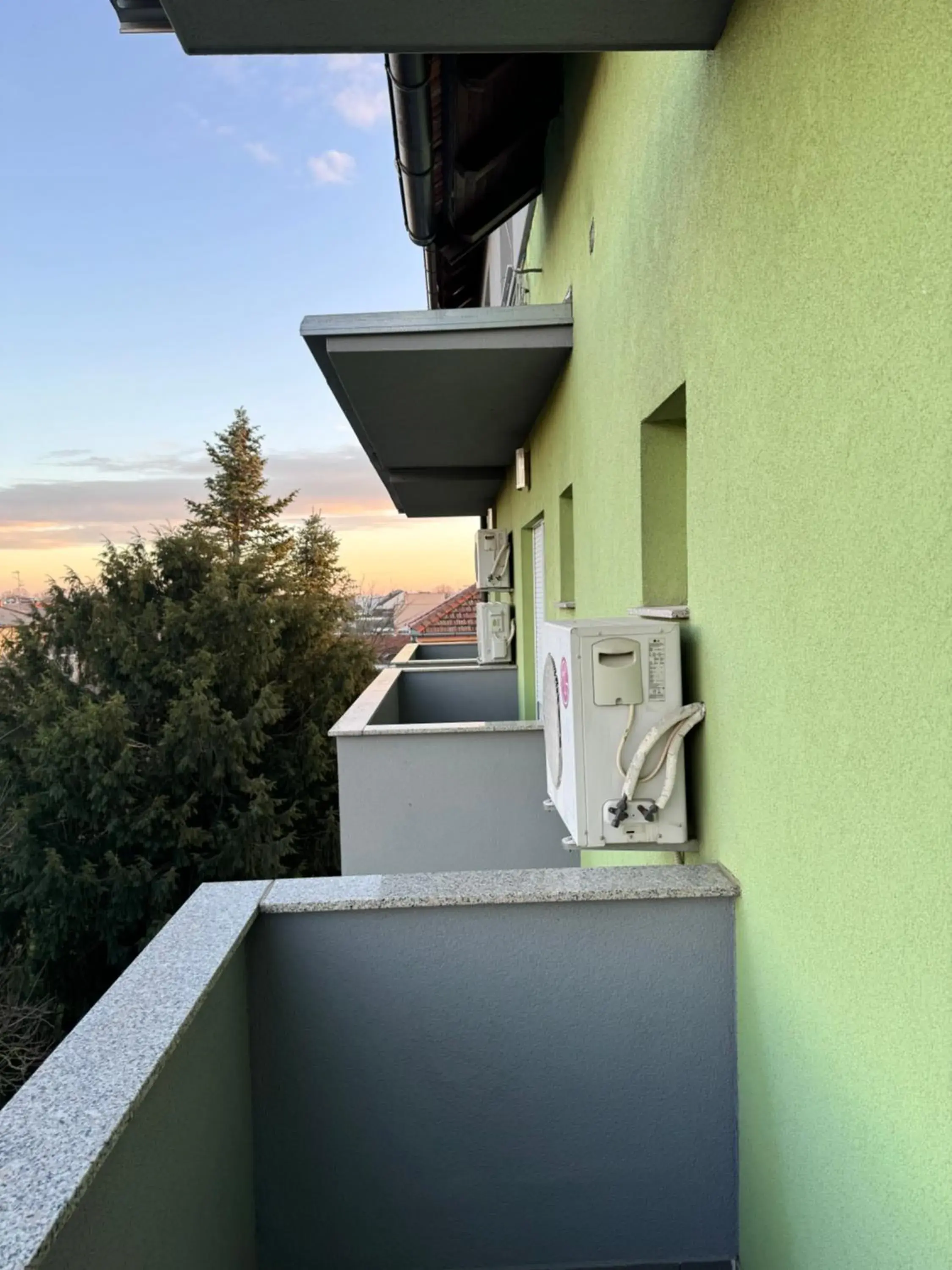 Standard Twin Room in Pansion Komfor Fitea Standard Twin Room in Pansion Komfor Fitea