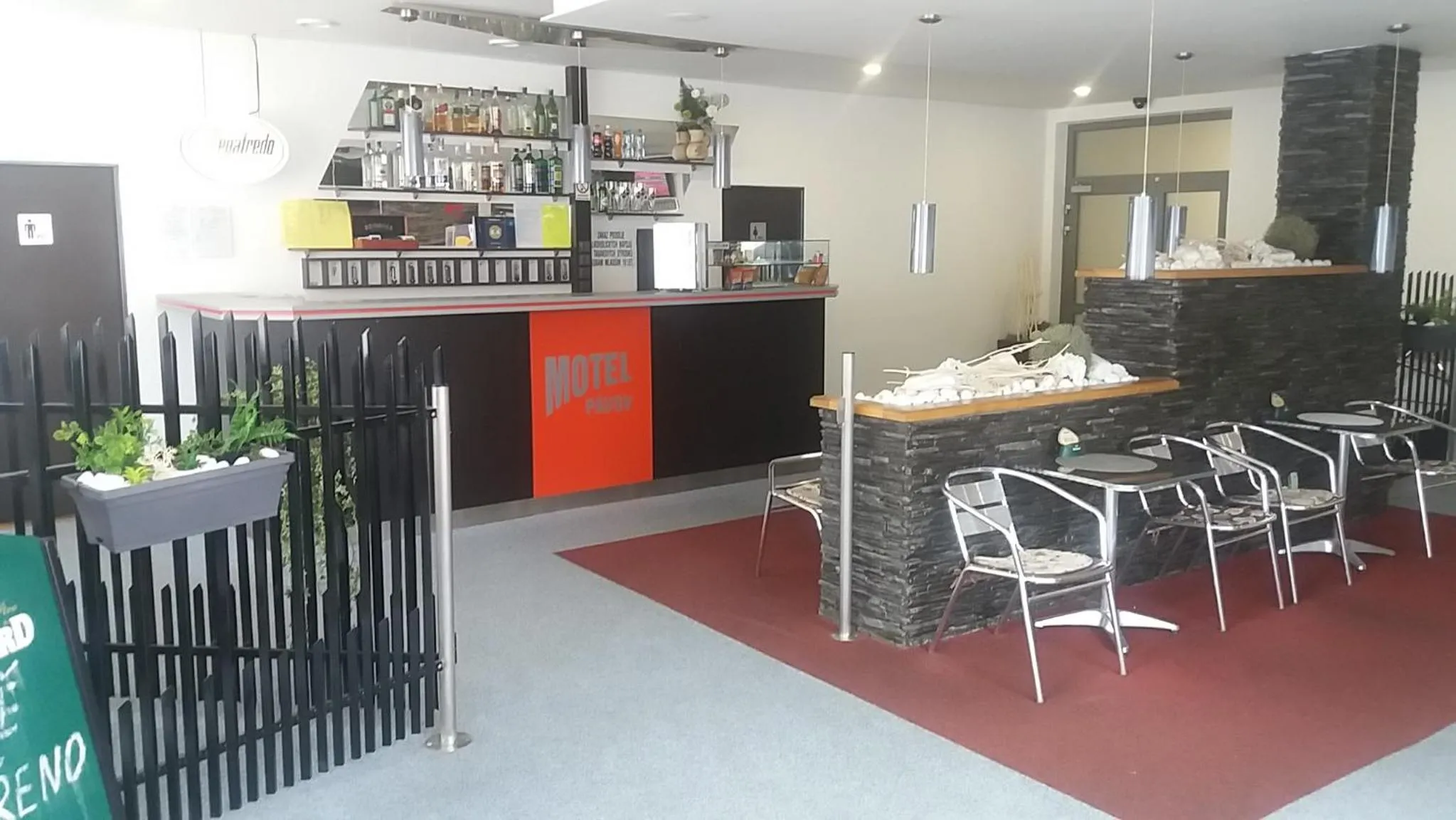 Lobby or reception in Motel Pávov