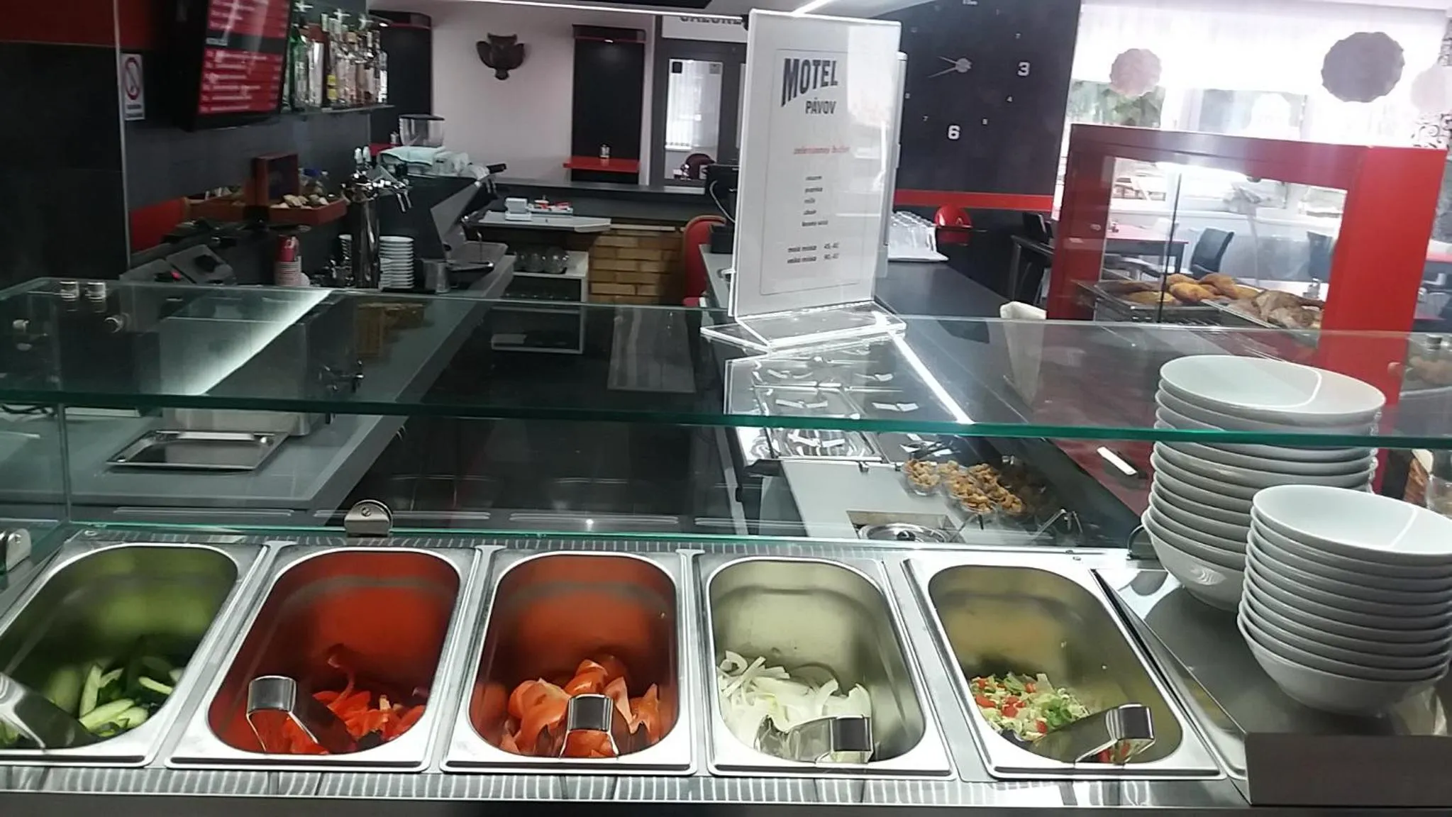 Restaurant/places to eat in Motel Pávov