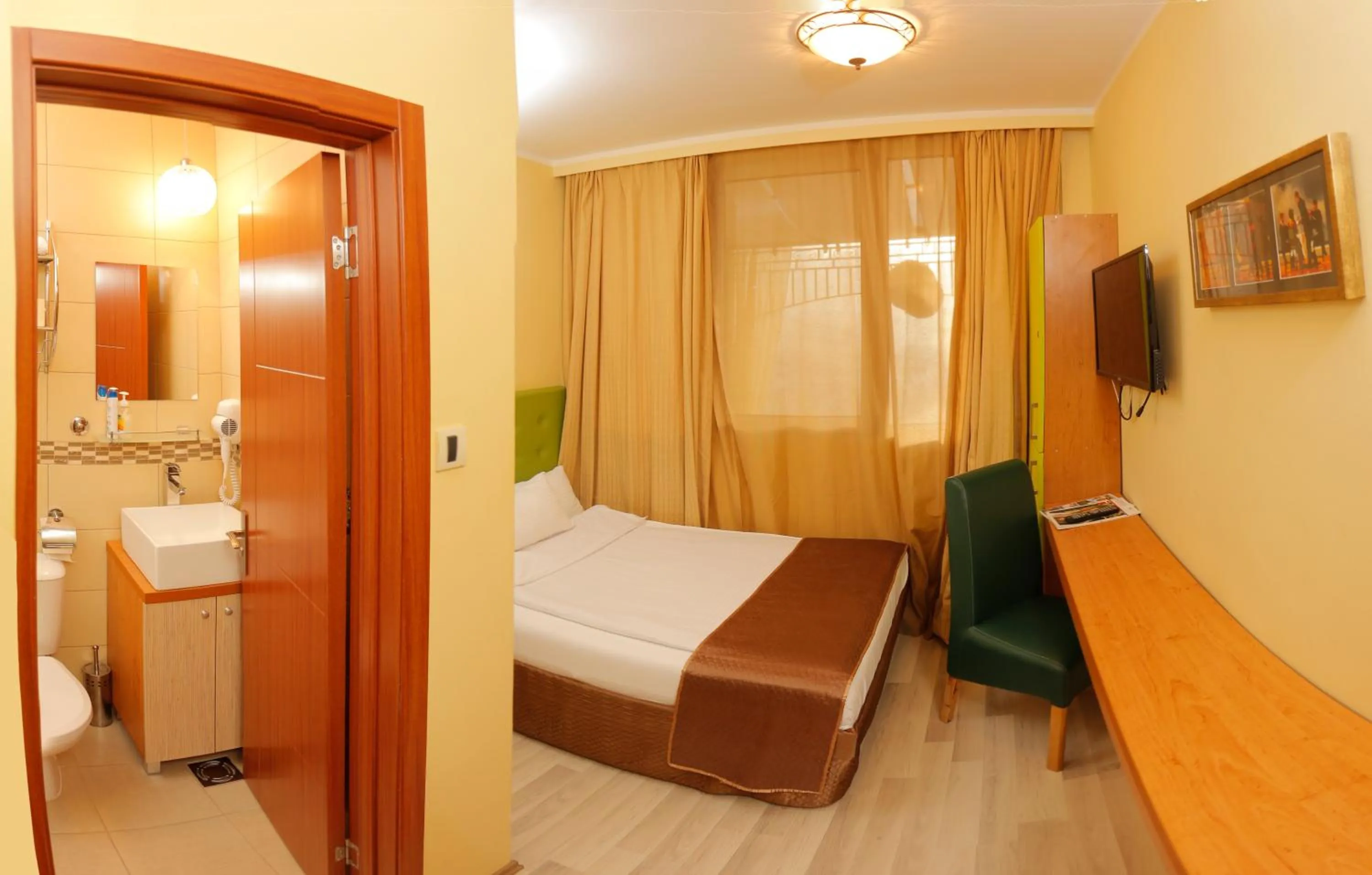 Bed in Bed & Breakfast Garden40