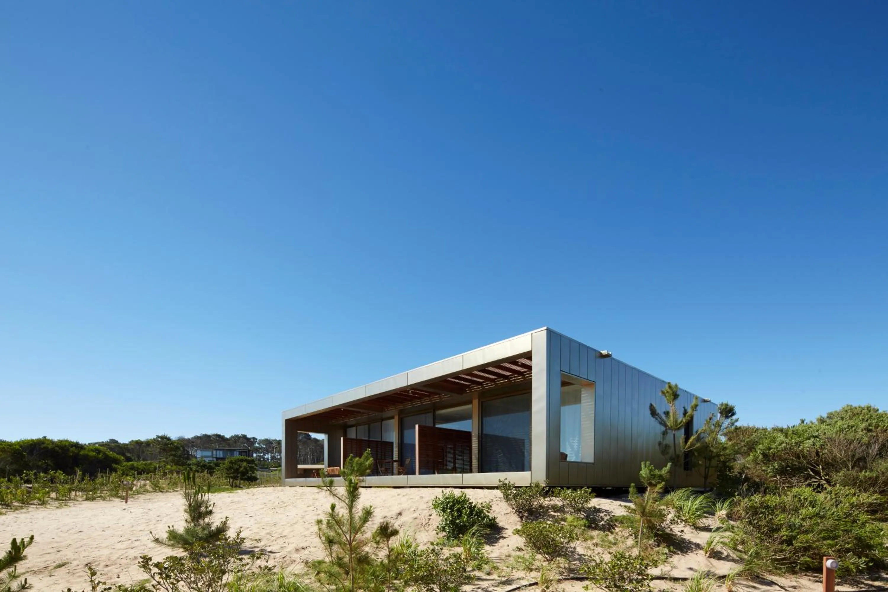 Facade/entrance in Bahia Vik