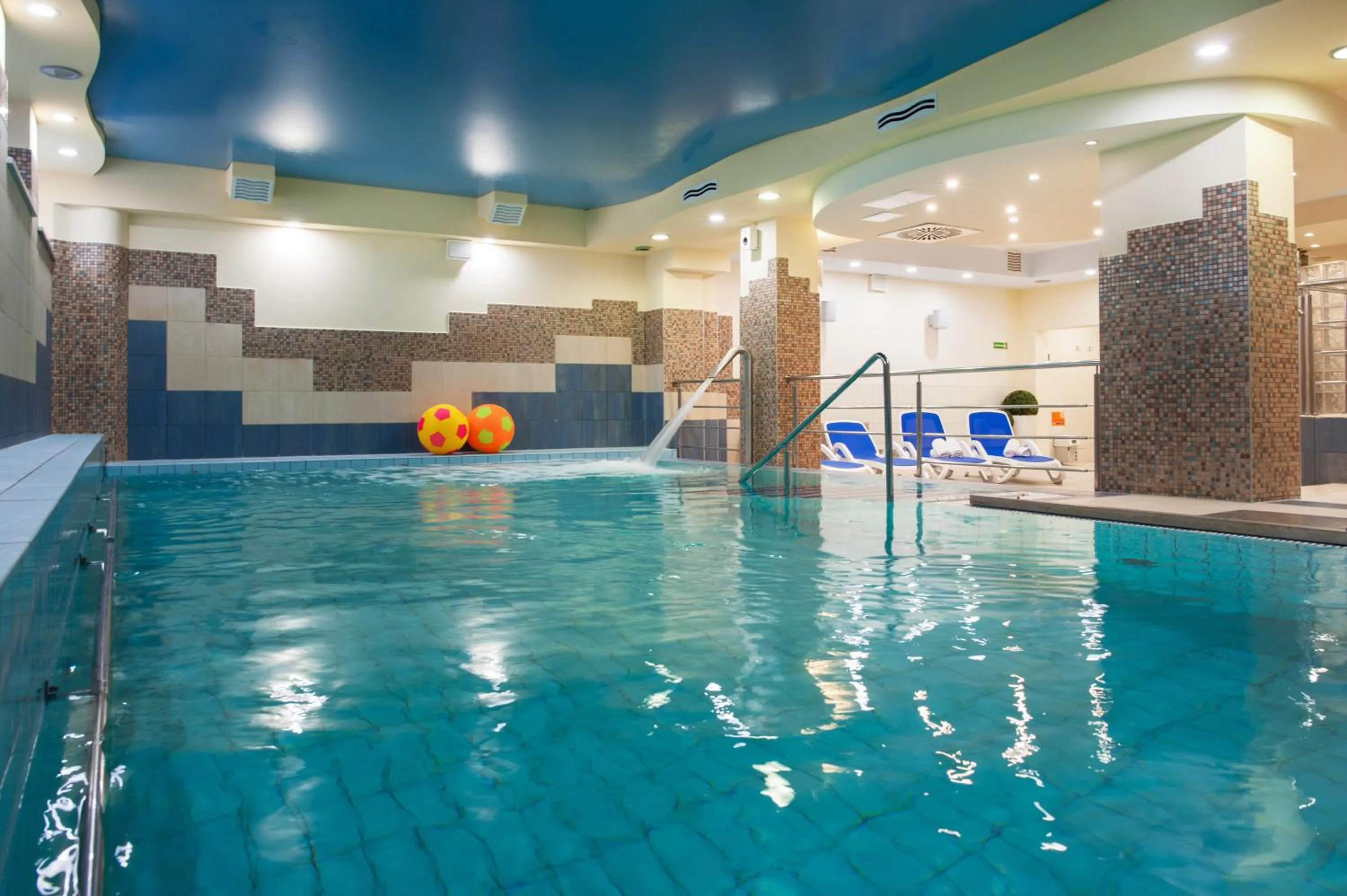 Swimming pool in Centrum Zdrowia i Wypoczynku Ikar