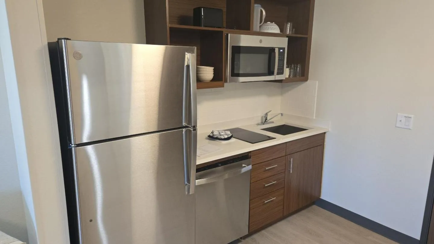 Coffee/tea facilities in Everhome Suites Cheyenne