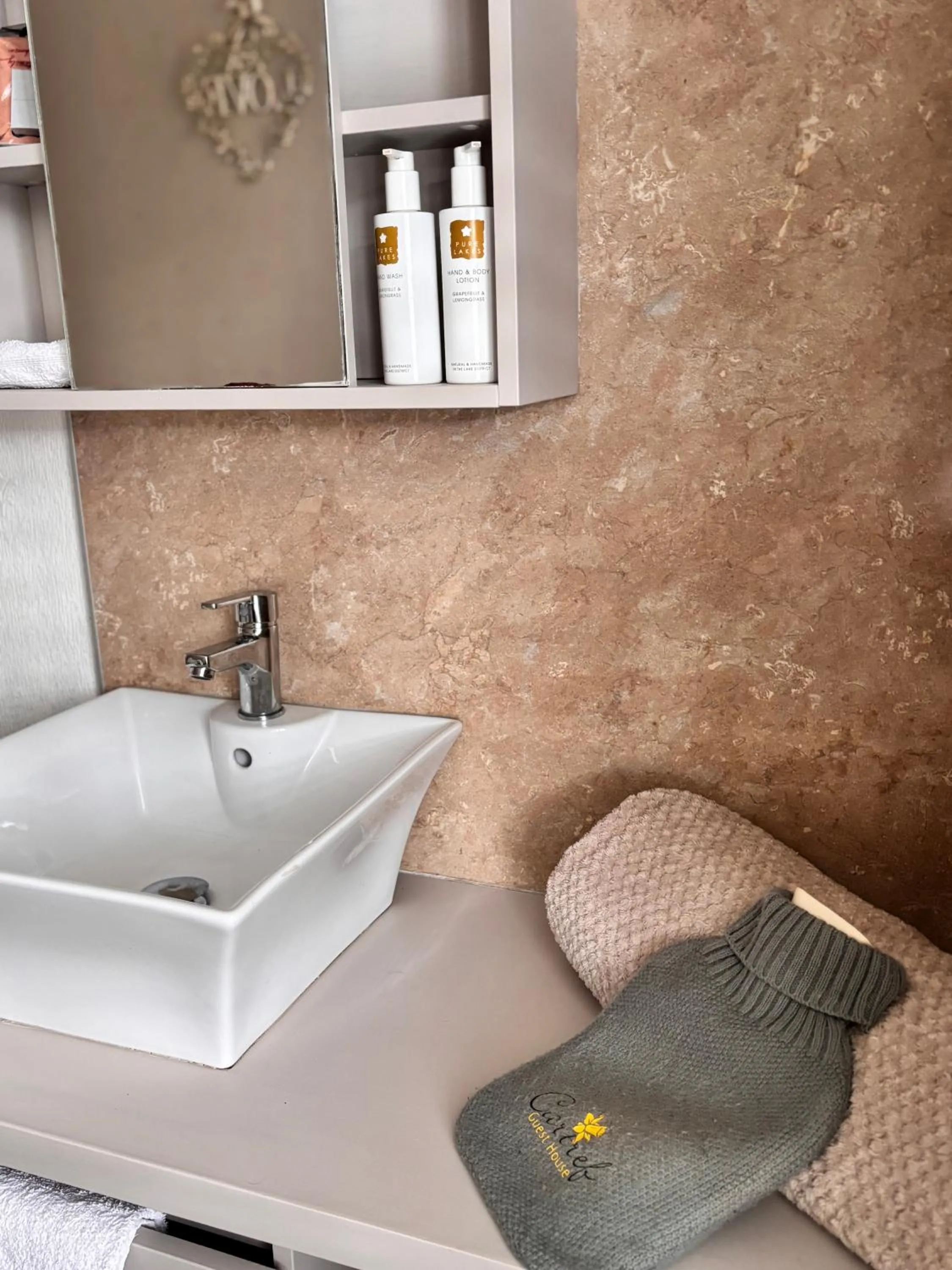 Bedroom in Cartref Guest House