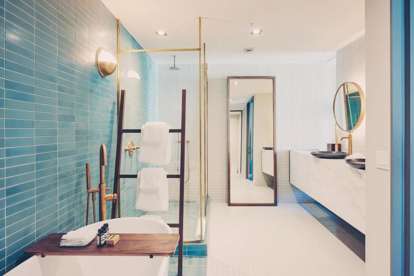 Shower, Bed in South Congress Hotel