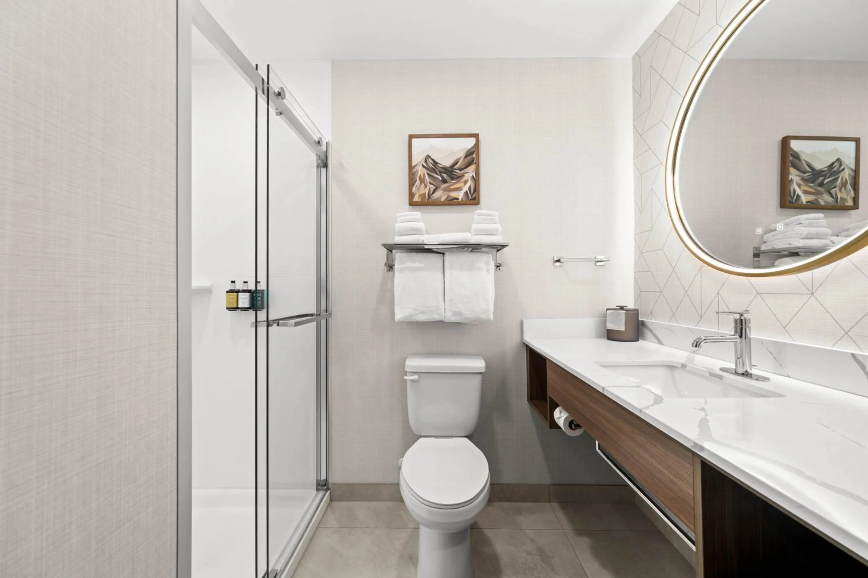 Deluxe Queen Studio  in The Kulshan Hotel