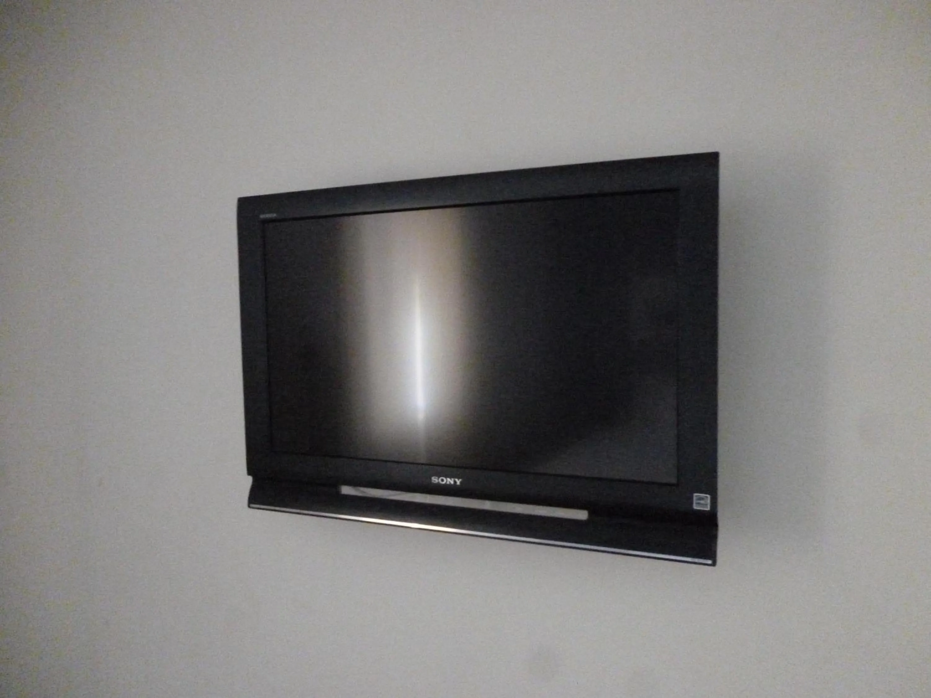 TV and multimedia in Wheel Inn Motel