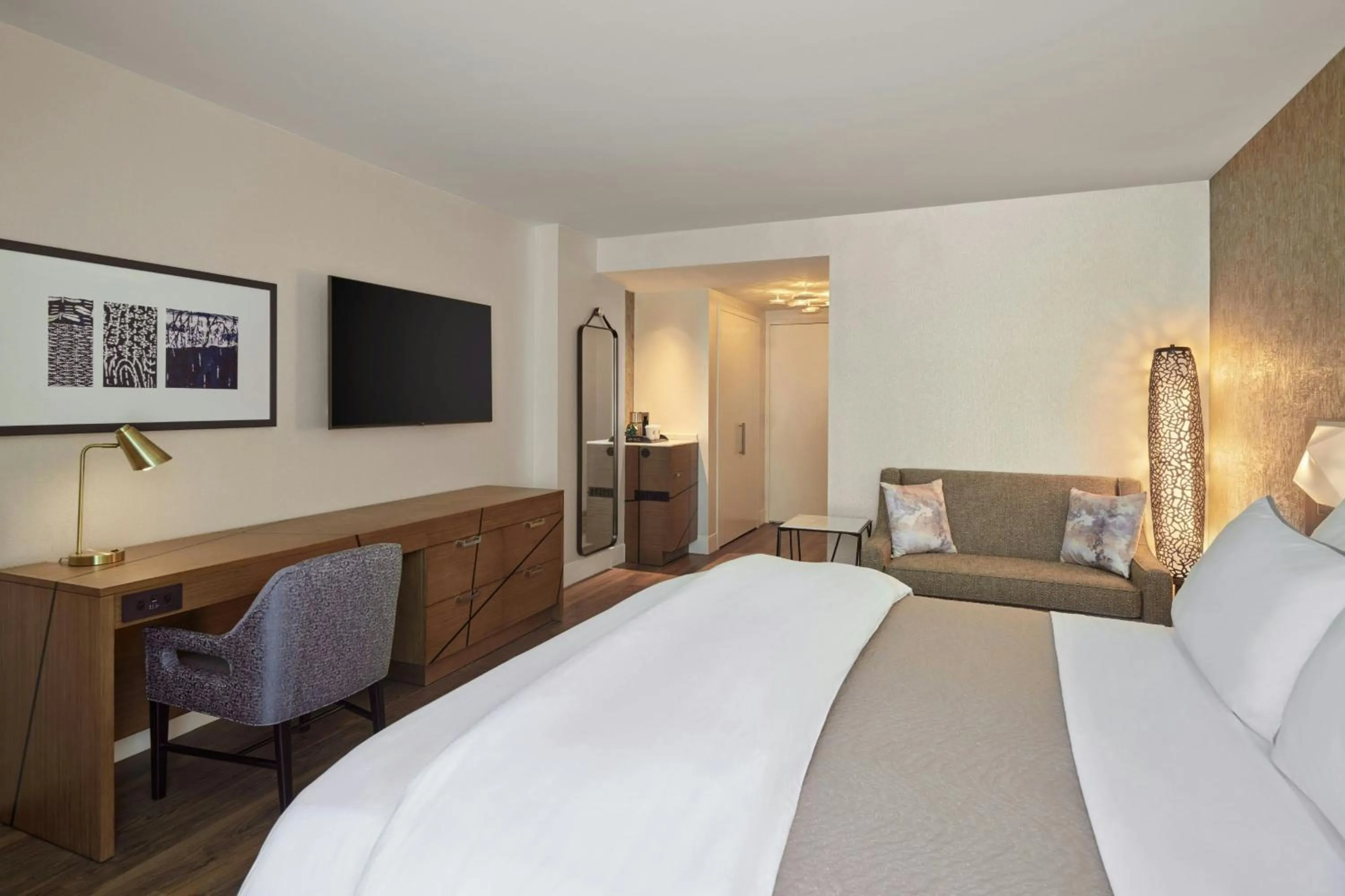 Photo of the whole room, Bed in The Westin Austin Downtown