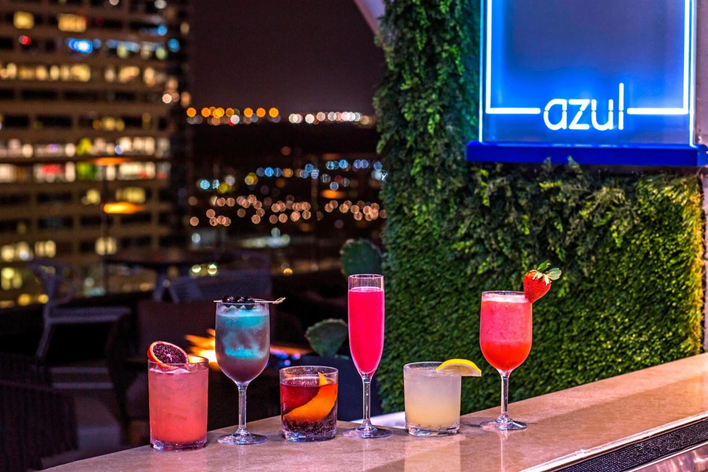 Restaurant/places to eat in The Westin Austin Downtown