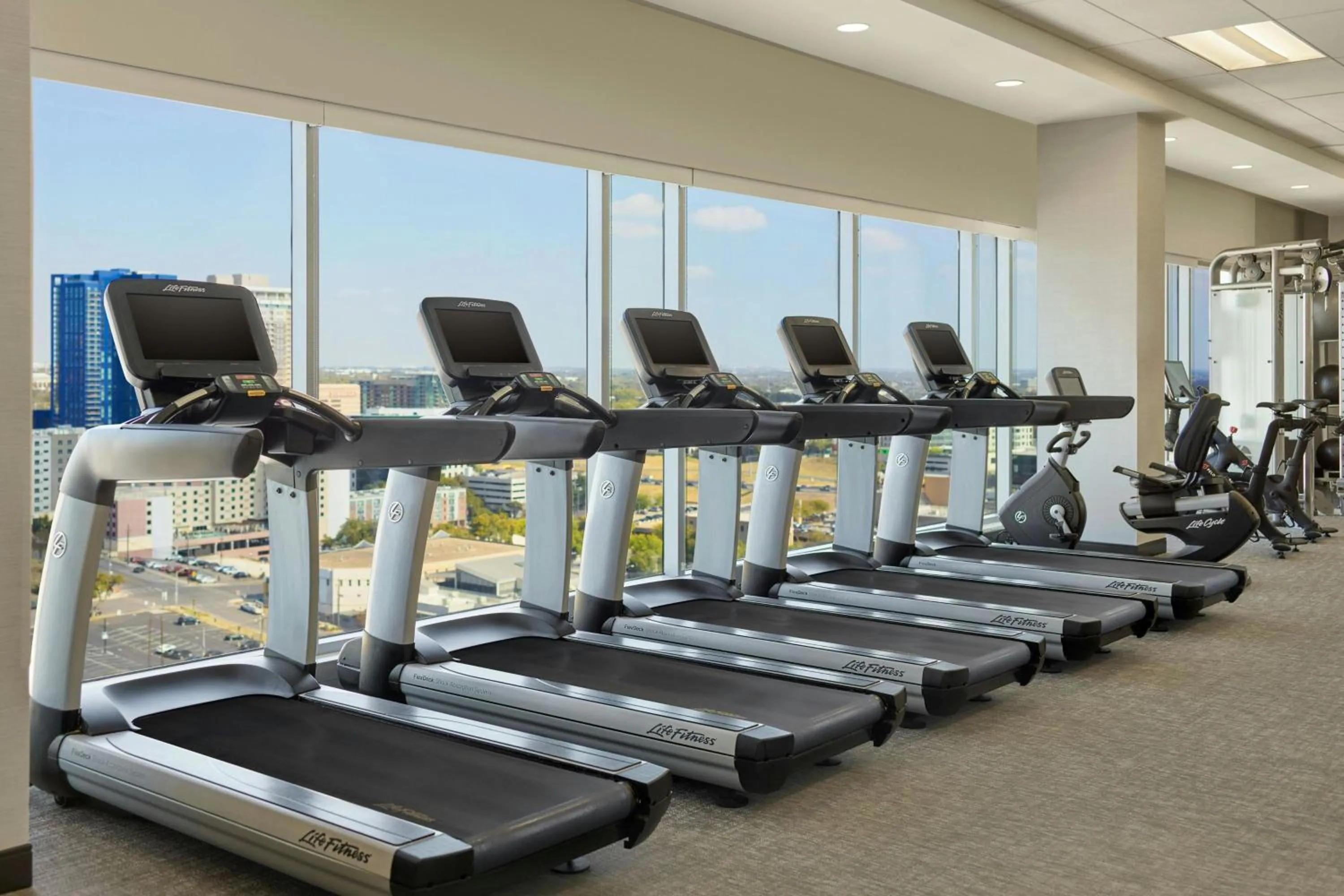 Fitness centre/facilities in The Westin Austin Downtown