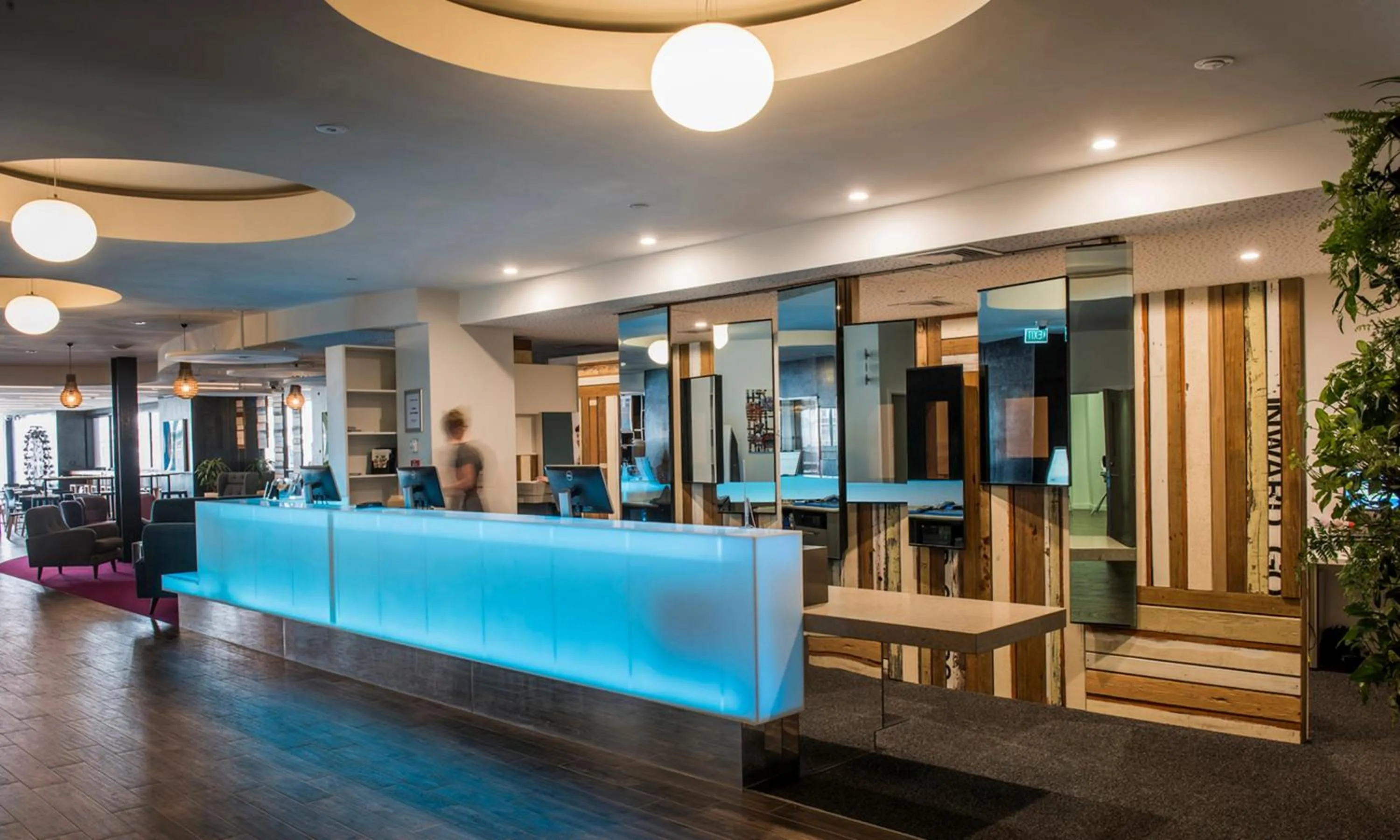 Lobby or reception in BreakFree on Cashel, an Accor Hotel