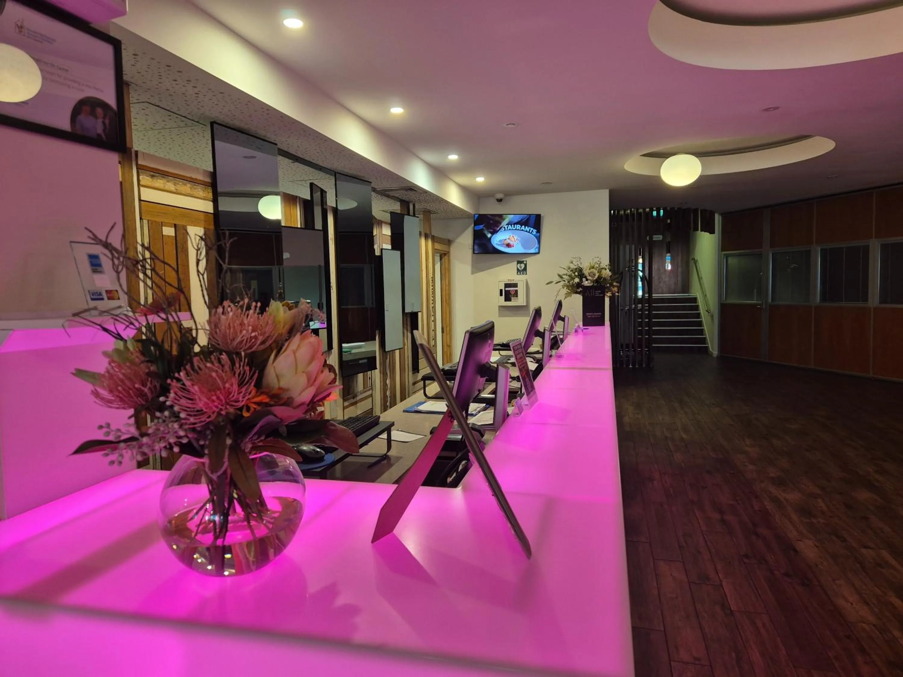 Lobby or reception in BreakFree on Cashel, an Accor Hotel