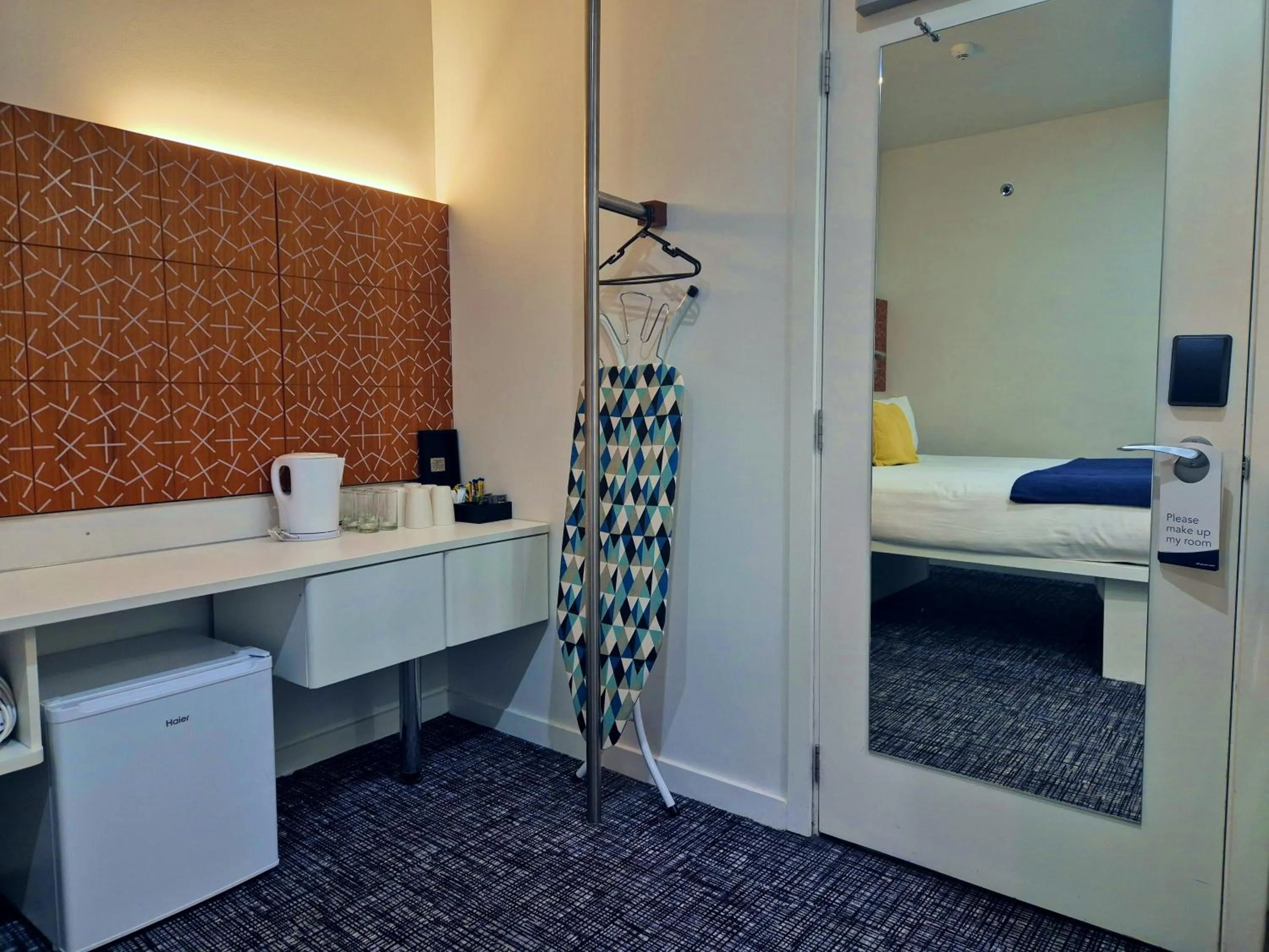 Bed in BreakFree on Cashel, an Accor Hotel