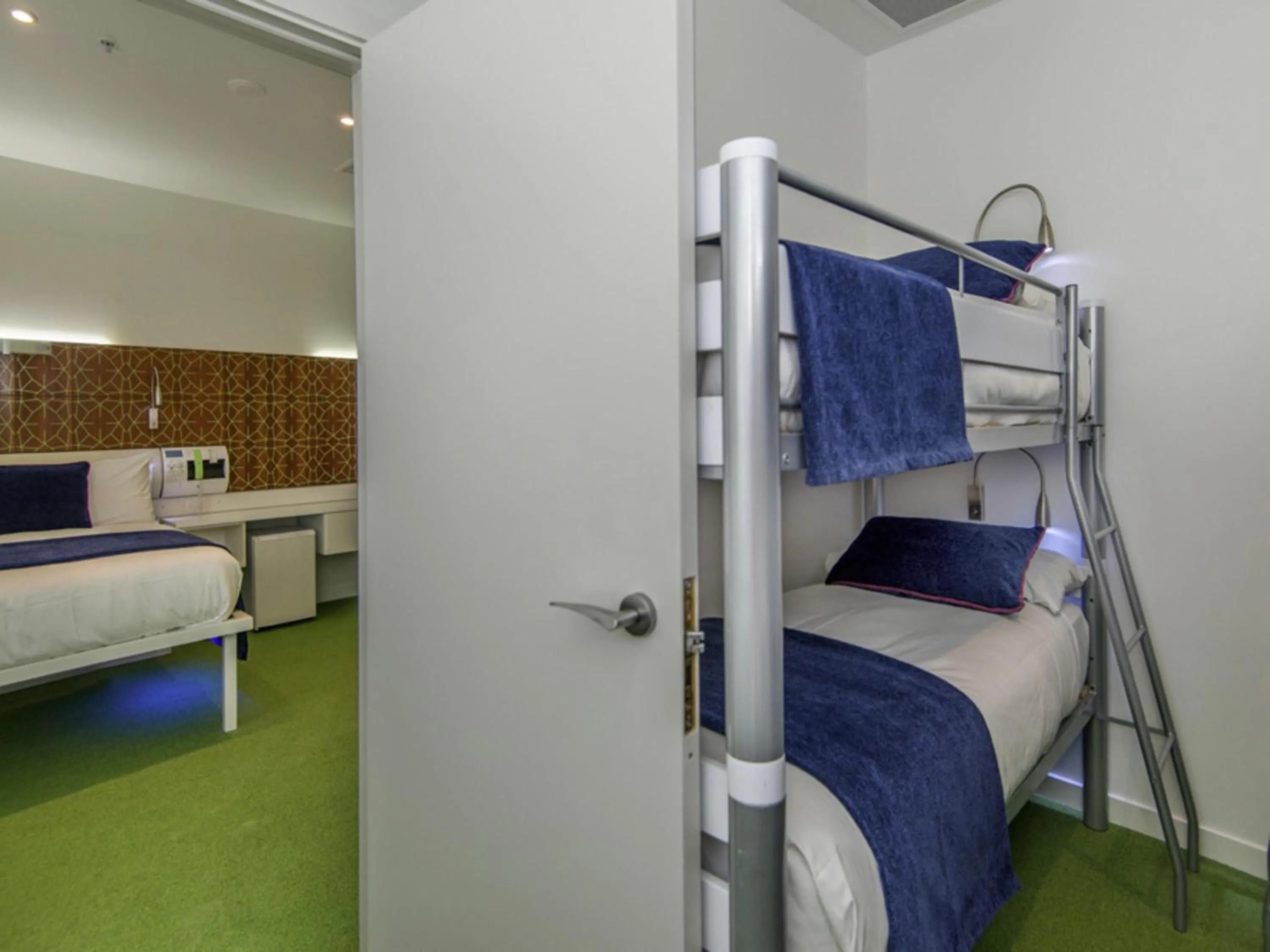 Bedroom, Bed in BreakFree on Cashel, an Accor Hotel