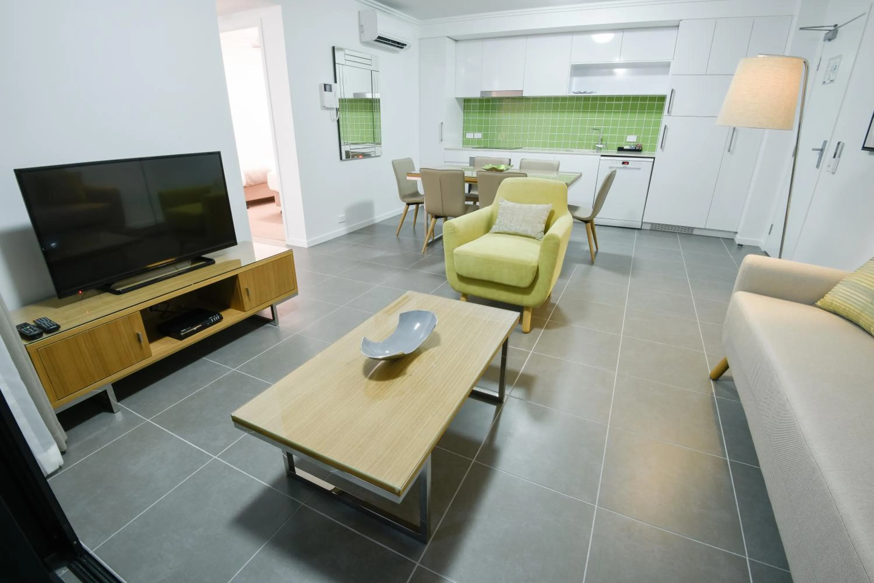 Kitchen or kitchenette in Pacific Sands Apartments Mackay