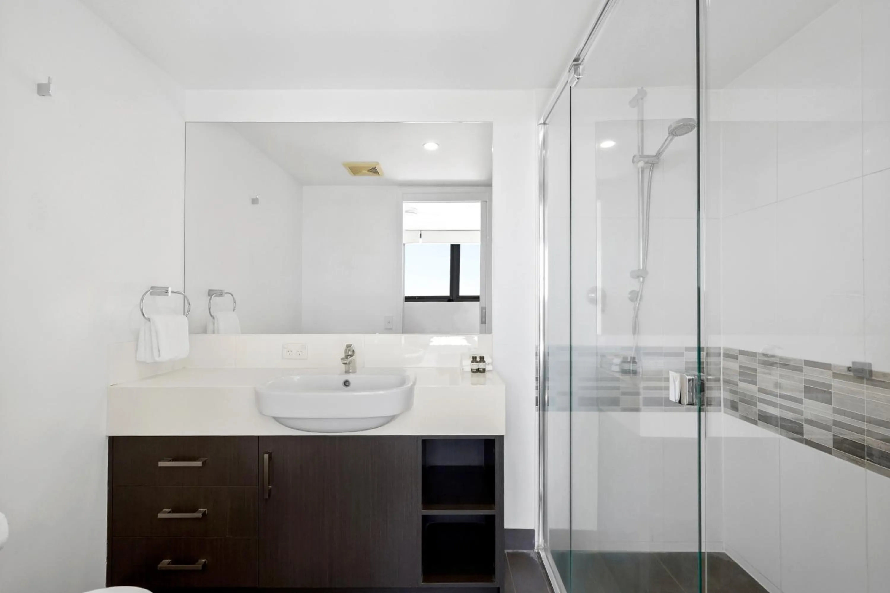 Bathroom in Pacific Sands Apartments Mackay