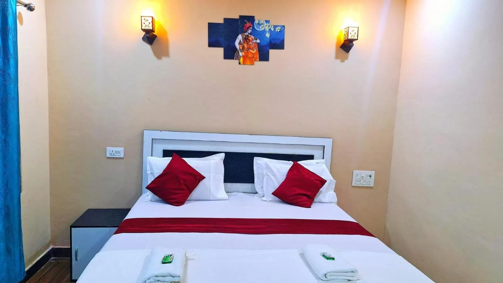 Bed in Mohit Paying Guest House