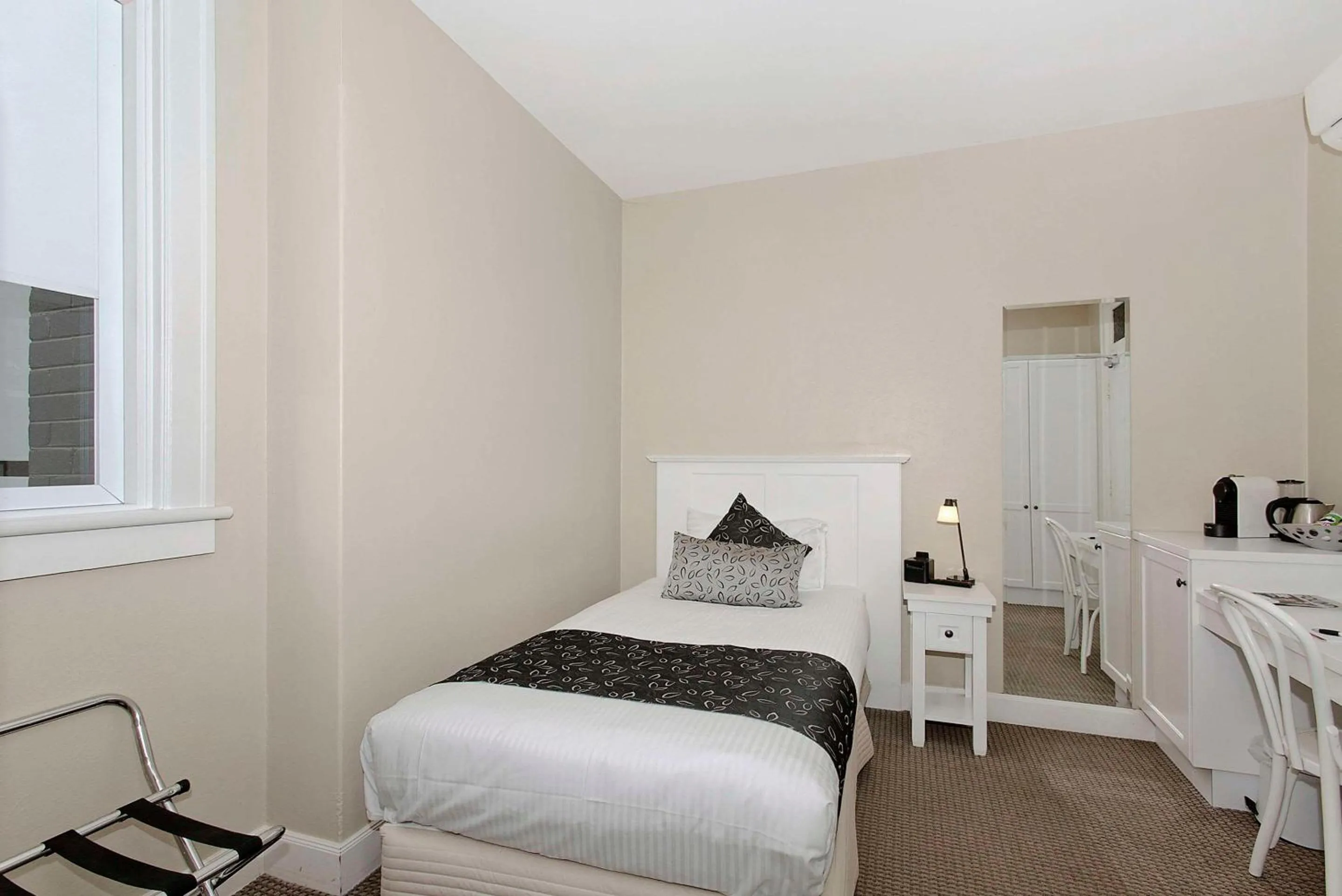 Bedroom, Bed in CH Boutique Hotel & Apartments, an Ascend Collection Hotel