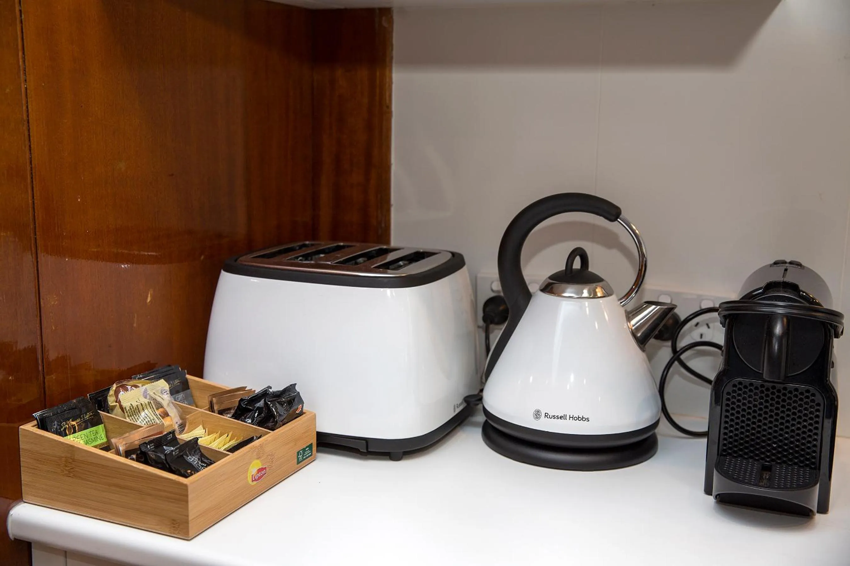 Coffee/tea facilities in CH Boutique Hotel & Apartments, an Ascend Collection Hotel