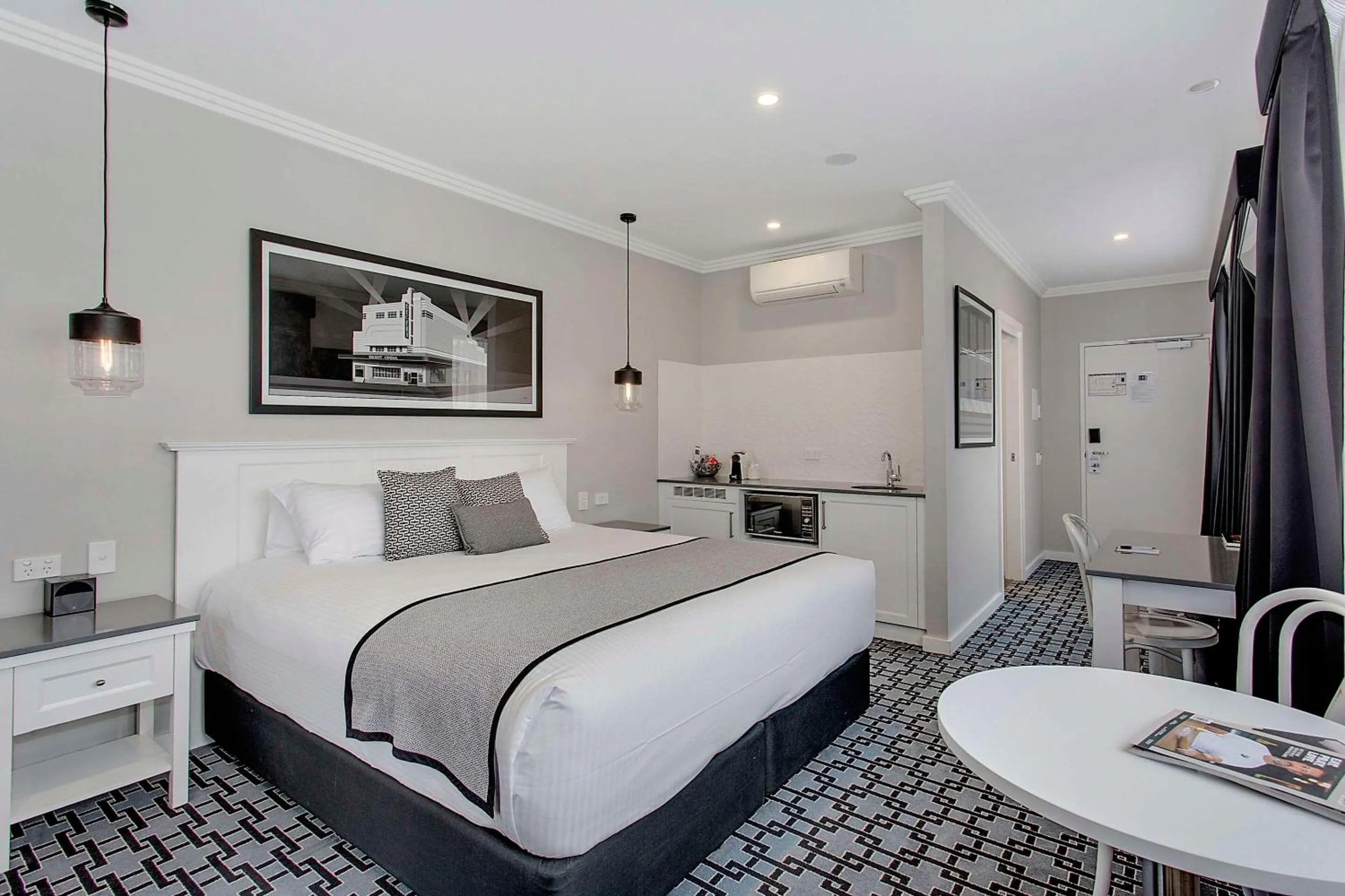 Bedroom, Bed in CH Boutique Hotel & Apartments, an Ascend Collection Hotel