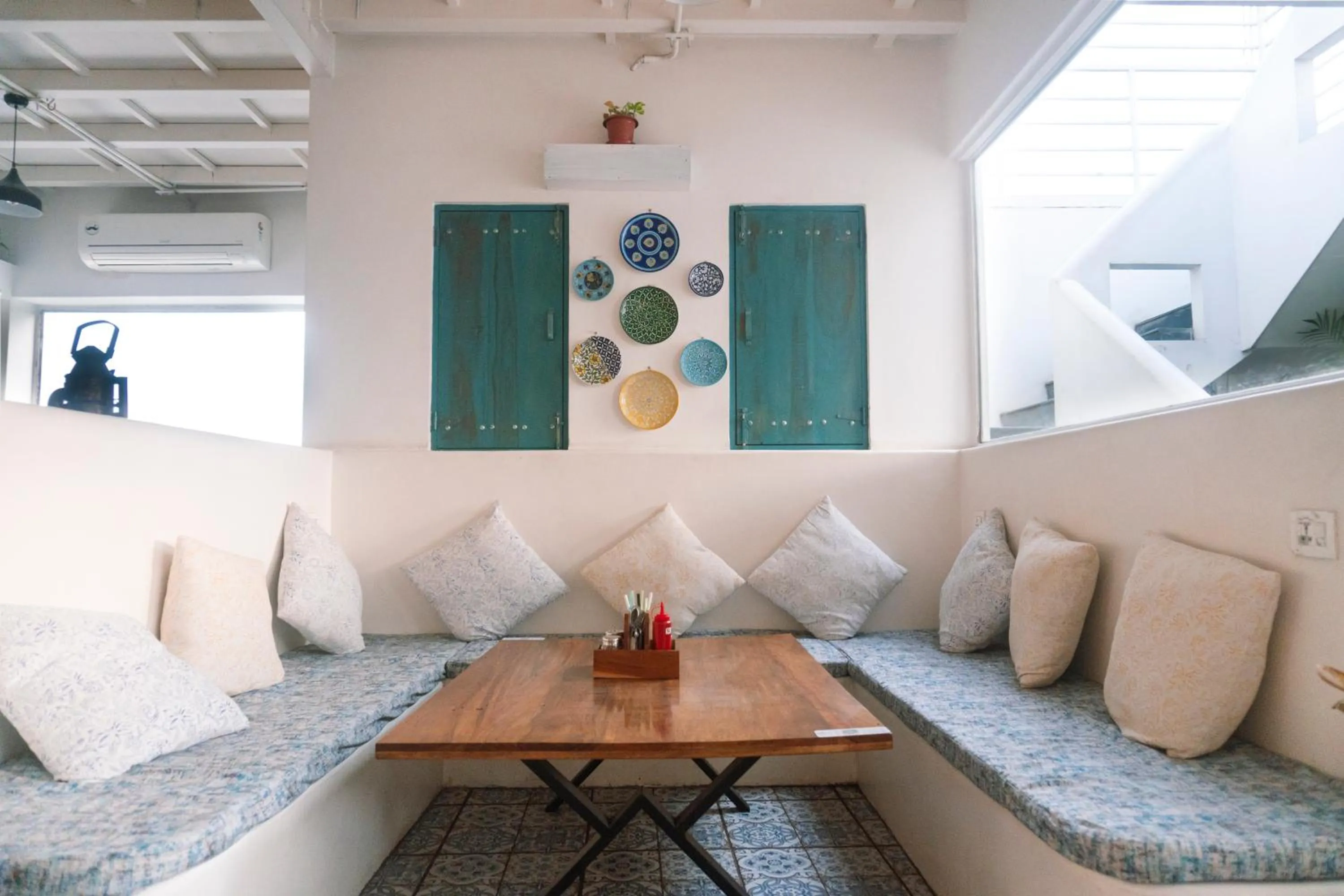 Restaurant/places to eat in Moustache Hostel, Jaipur