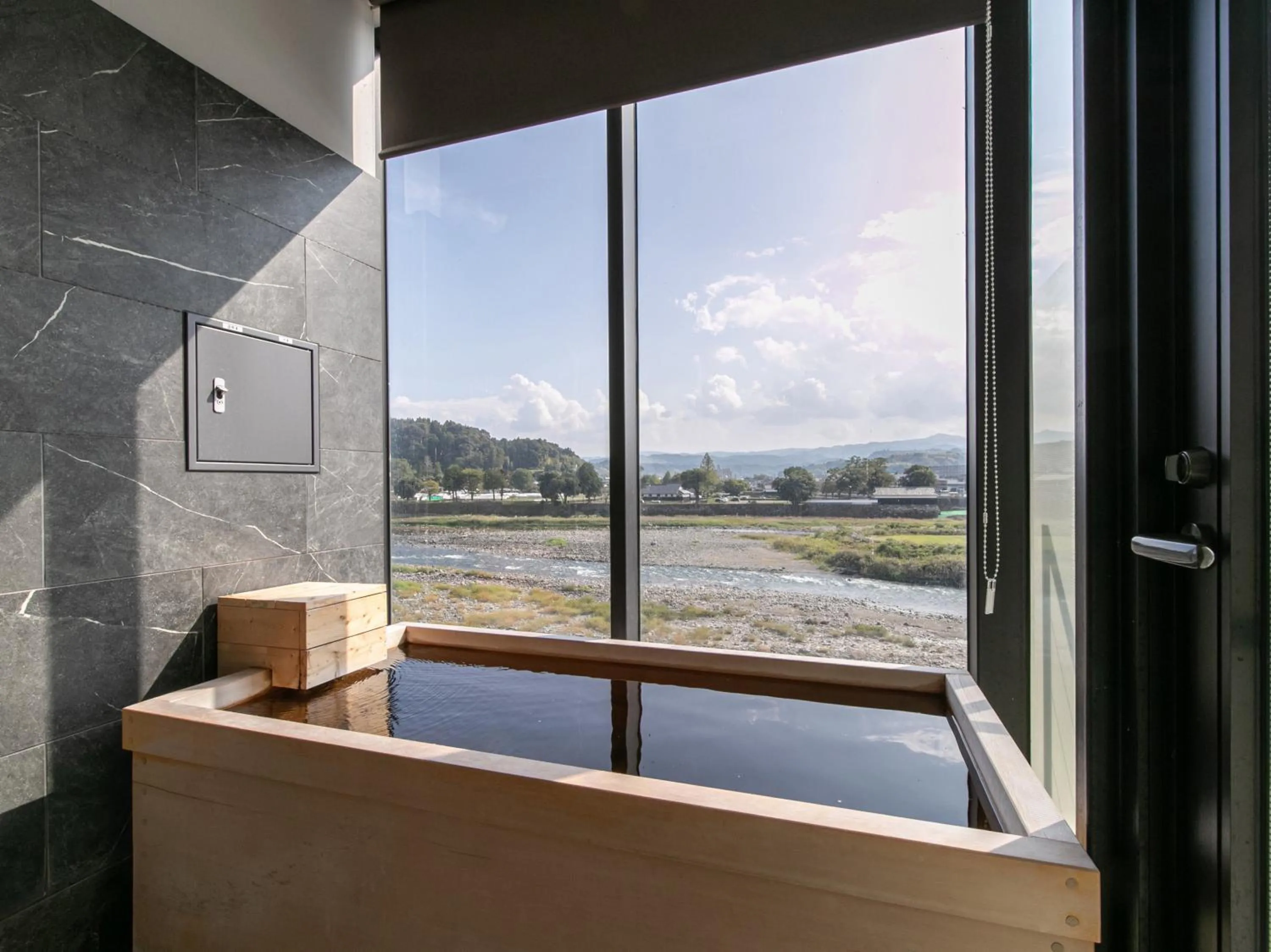 Hitoyoshi Onsen Nabeya