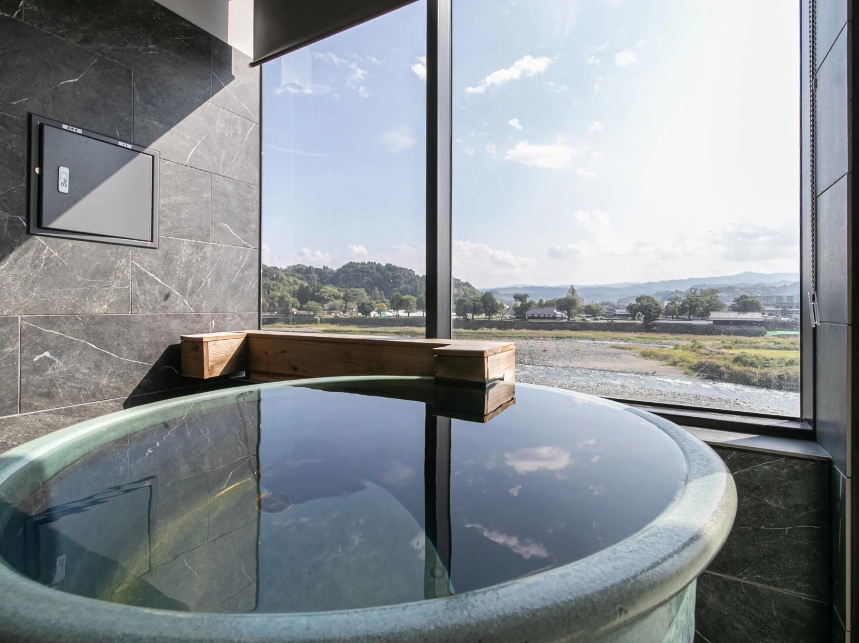 Hitoyoshi Onsen Nabeya