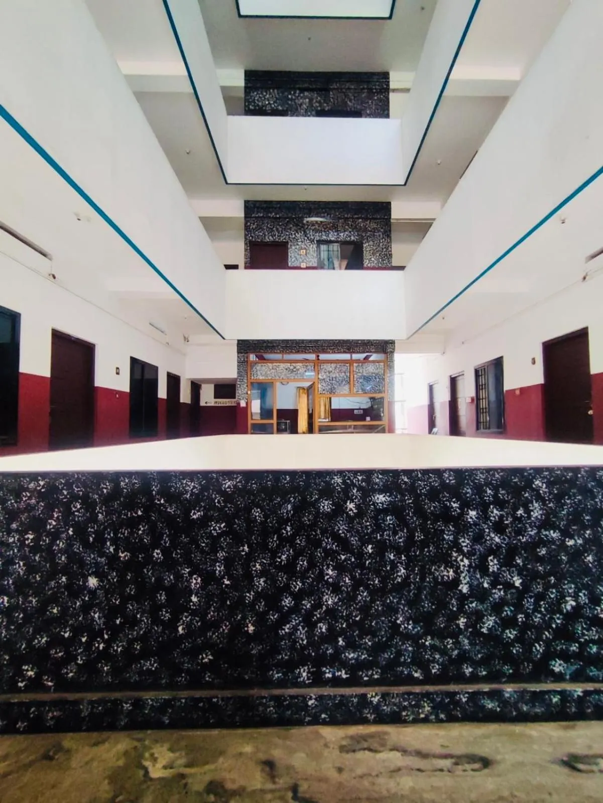 Lobby or reception in Omega Tourist Home